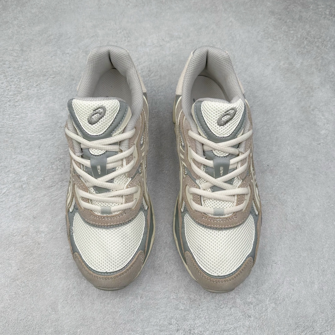 图片[2]-Asics GEL-NYC 亚瑟士防滑耐磨透气低帮运动休闲鞋 GEL-NYC™ 运动鞋的灵感源自传统和现代高性能跑步风格 其鞋面结构参考了 2000 年代初的 GEL-NIMBUS™ 3 鞋 并将其与 MC-PLUS V 设计中的各种装饰融为一体 该工装通过使用 GEL-CUMULUS® 16 鞋的工装系统来对比鞋面的复古风格 通过轻质泡沫和 GEL® 技术嵌入物的结合 这种中底结构有助于创造先进的脚底舒适度 尺码：36 37 37.5 38 39 40.5 41.5 42 42.5 43.5 44 45-选品中心