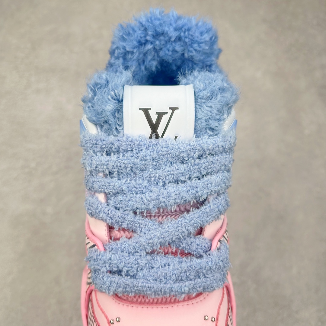 图片[5]-＃K纯原 Louis Vuitton Trainer lv时装走秀运动鞋 龙年限定配色 市场所有版本中综合最强的货品 GD实力大厂出品 全网最全配色更新最快 最成熟的做工稳定的品控 完美鞋型超高的清洁度 零毛边线头瑕疵 全套原楦原纸版原鞋开模 全网最具灵魂的版型 正确原装黄色鞋盒 正确中底印花 鞋面印花3D高频深度立体 全鞋电脑针车 紧密相连 针距密度一致 环保乳胶注塑鞋垫 厚度脚感还原原版 皮面裁剪部位 统一油边封口工艺 原装橡胶大底含胶量大底组合零偏差 专柜全套包装 防尘袋 说明书 质保卡 男女鞋 尺码：35 36 37 38 39 40 41 42 43 44 45-选品中心