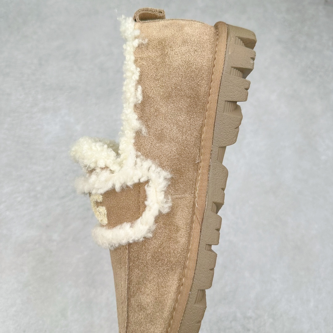 图片[7]-UGG Premium Chloe Fluffy Slippers 系列低帮时尚百搭舒适保暖休闲渔夫便鞋#升级原楦原纸版开发版型#采用TPU模压定型固色翻毛皮与羊毛厚绒鞋面材质#内嵌人造卷曲羊毛毛绒里衬和鞋垫,保暖锁热#选用17毫米UGGPURE™ 植入式羊毛里衬与可拆卸的UGGPURE™ 植入式羊毛鞋垫#Treadlite轻翼科技外底-优质的防滑,耐磨性,和良好的弹性 尺码：35-40-选品中心