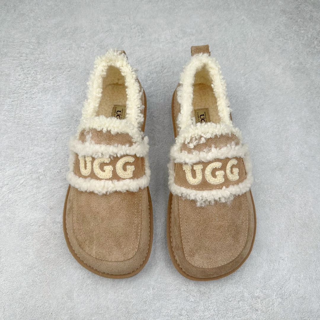 图片[2]-UGG Premium Chloe Fluffy Slippers 系列低帮时尚百搭舒适保暖休闲渔夫便鞋#升级原楦原纸版开发版型#采用TPU模压定型固色翻毛皮与羊毛厚绒鞋面材质#内嵌人造卷曲羊毛毛绒里衬和鞋垫,保暖锁热#选用17毫米UGGPURE™ 植入式羊毛里衬与可拆卸的UGGPURE™ 植入式羊毛鞋垫#Treadlite轻翼科技外底-优质的防滑,耐磨性,和良好的弹性 尺码：35-40-选品中心