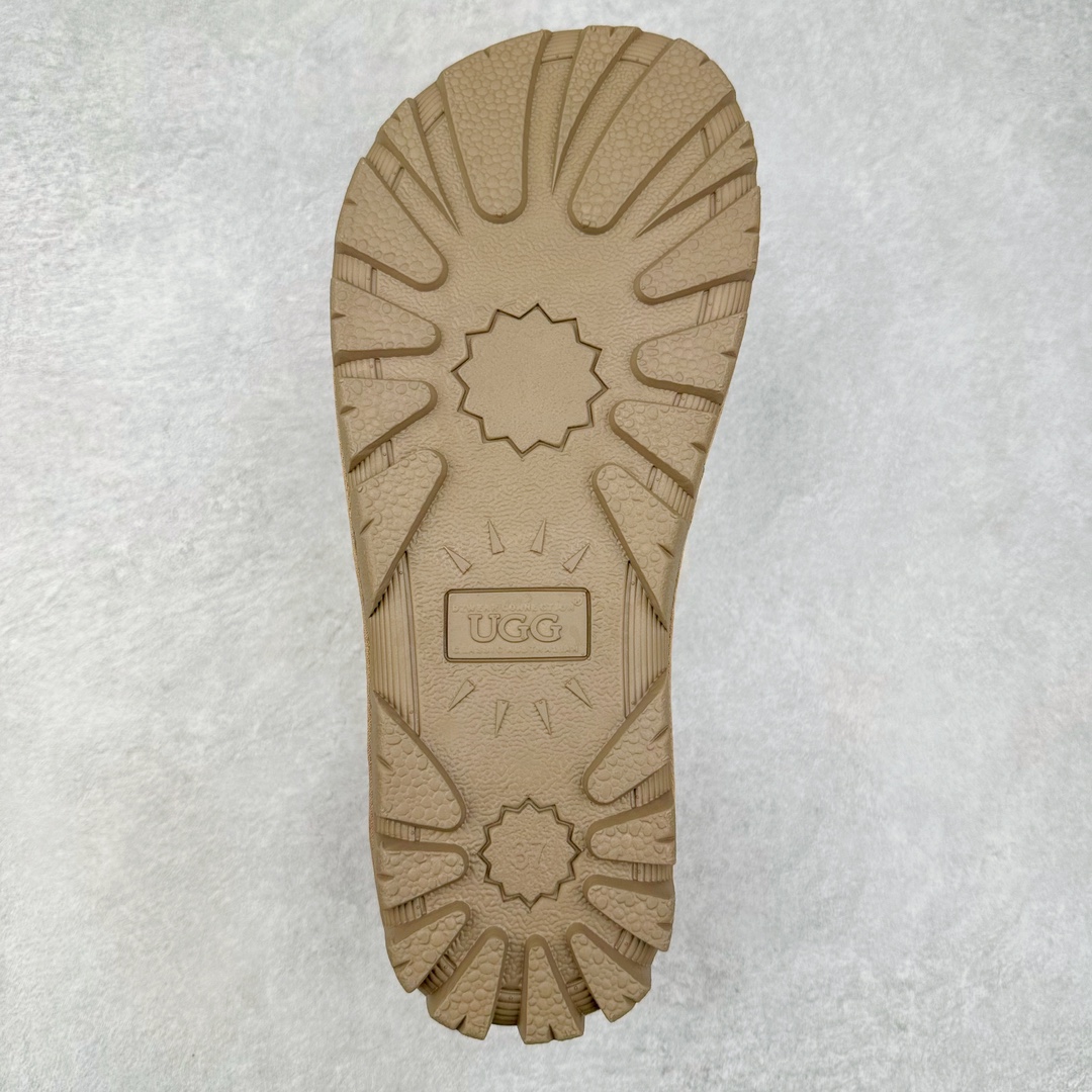 图片[9]-UGG Premium Chloe Fluffy Slippers 系列低帮时尚百搭舒适保暖休闲渔夫便鞋#升级原楦原纸版开发版型#采用TPU模压定型固色翻毛皮与羊毛厚绒鞋面材质#内嵌人造卷曲羊毛毛绒里衬和鞋垫,保暖锁热#选用17毫米UGGPURE™ 植入式羊毛里衬与可拆卸的UGGPURE™ 植入式羊毛鞋垫#Treadlite轻翼科技外底-优质的防滑,耐磨性,和良好的弹性 尺码：35-40-选品中心