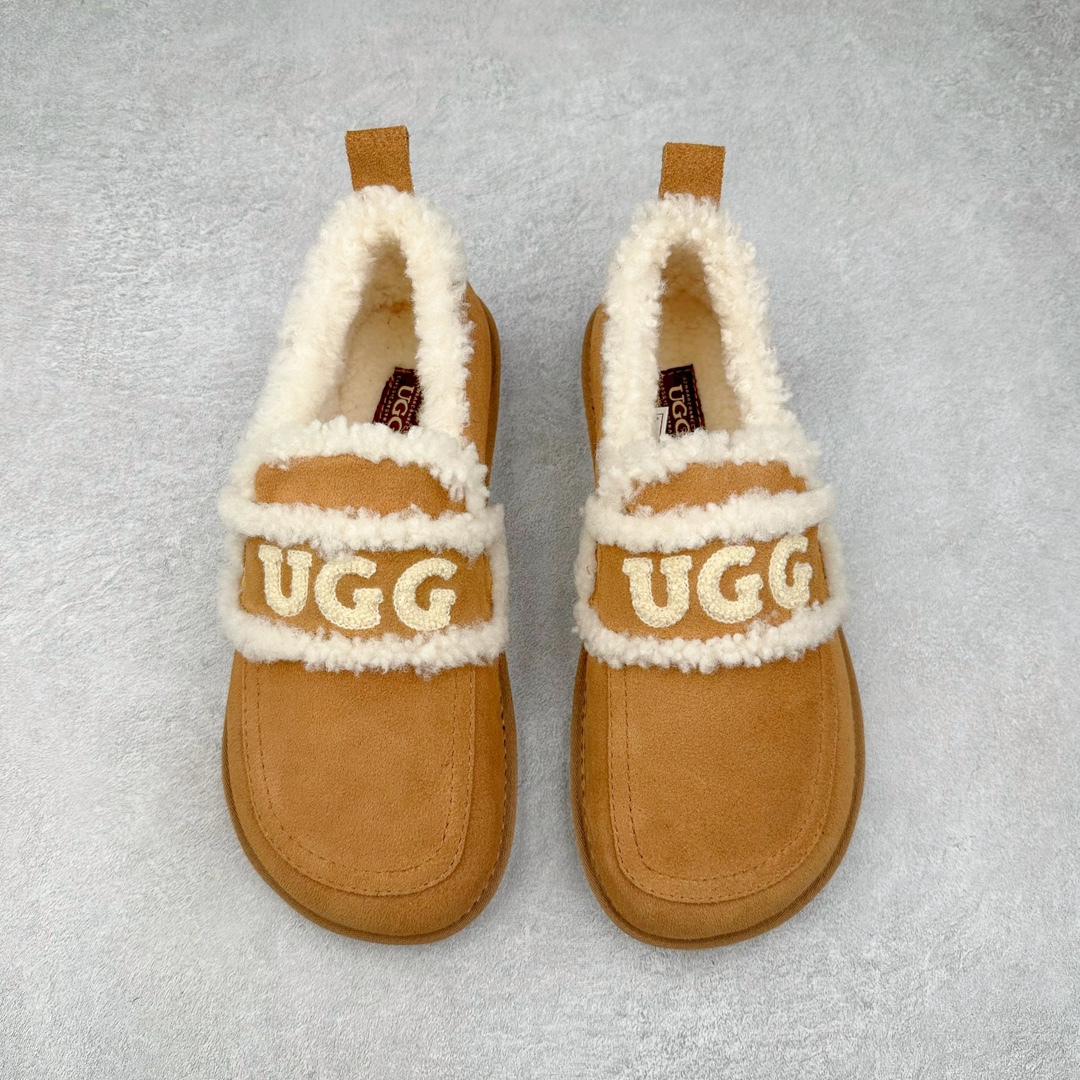 图片[2]-UGG Premium Chloe Fluffy Slippers 系列低帮时尚百搭舒适保暖休闲渔夫便鞋#升级原楦原纸版开发版型#采用TPU模压定型固色翻毛皮与羊毛厚绒鞋面材质#内嵌人造卷曲羊毛毛绒里衬和鞋垫,保暖锁热#选用17毫米UGGPURE™ 植入式羊毛里衬与可拆卸的UGGPURE™ 植入式羊毛鞋垫#Treadlite轻翼科技外底-优质的防滑,耐磨性,和良好的弹性 尺码：35-40-选品中心