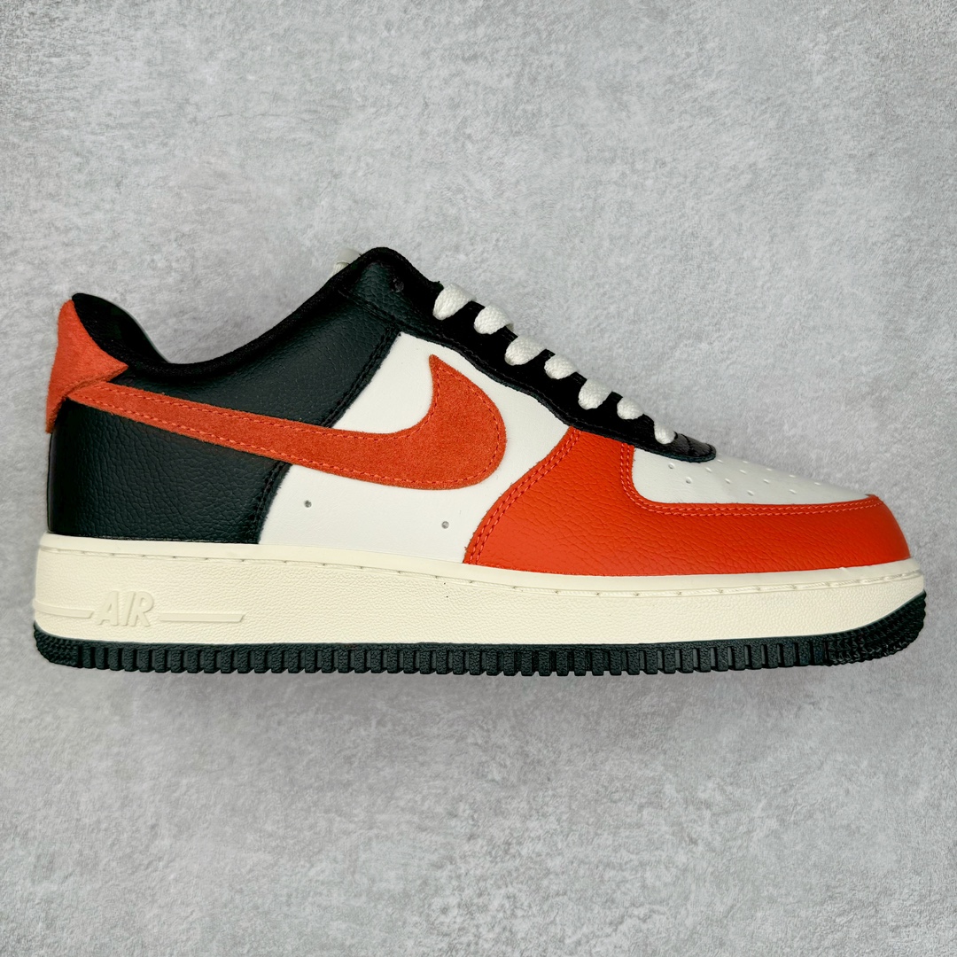 NK Air Force 1´07 Low 空军一号低帮百搭休闲运动板鞋 ZH0316-049 柔软、弹性十足的缓震性能和出色的中底设计 横跨复古与现代的外型结合 造就出风靡全球 三十多年的Force 1 直到今天还深受青睐 尺码：36 36.5 37.5 38 38.5 39 40 40.5 41 42 42.5 43 44 44.5 45-选品中心