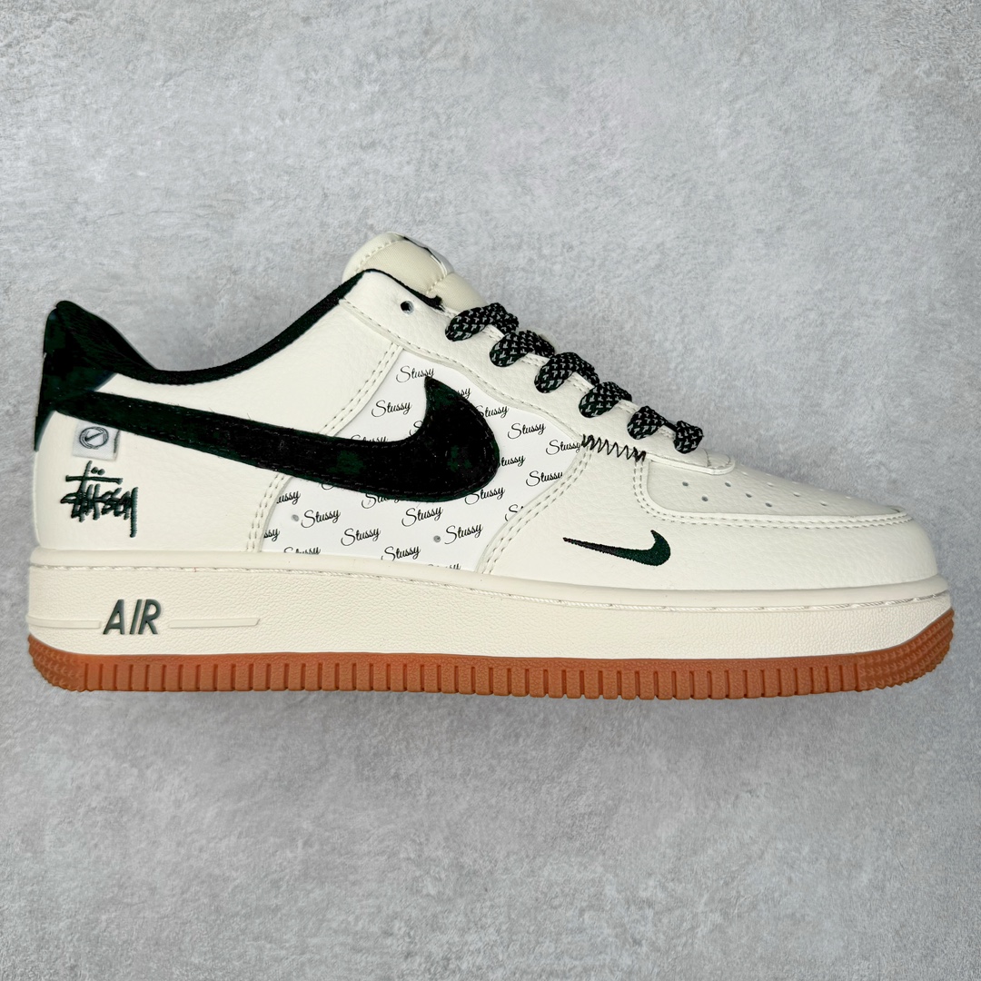NK Air Force 1´07 Low 空军一号低帮百搭休闲运动板鞋 XZ6188-255 柔软、弹性十足的缓震性能和出色的中底设计 横跨复古与现代的外型结合 造就出风靡全球 三十多年的Force 1 直到今天还深受青睐 尺码：36 36.5 37.5 38 38.5 39 40 40.5 41 42 42.5 43 44 44.5 45-选品中心