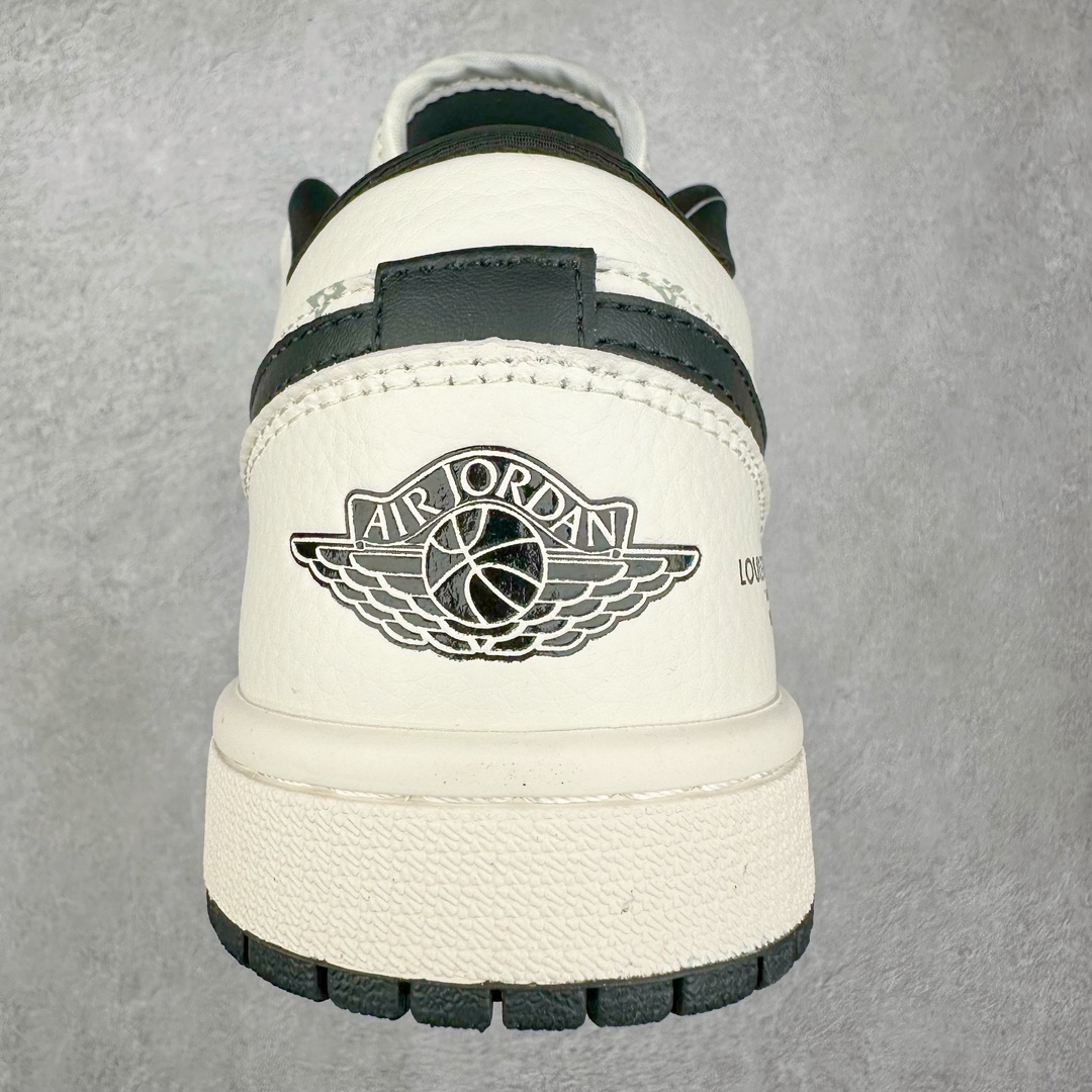 图片[8]-Air Jordan AJ1 Low 低帮系列定制配色 SJ9950-005 原厂内置气垫魔块 A模大底 头层小牛皮 鞋舌AJ原厂专用牛津布+AJ专用反口珍珠布+原厂无杂质高弹内里海棉+特殊封边弹力鞋带 尺码：36 36.5 37.5 38 38.5 39 40 40.5 41 42 42.5 43 44 44.5 45 46-选品中心