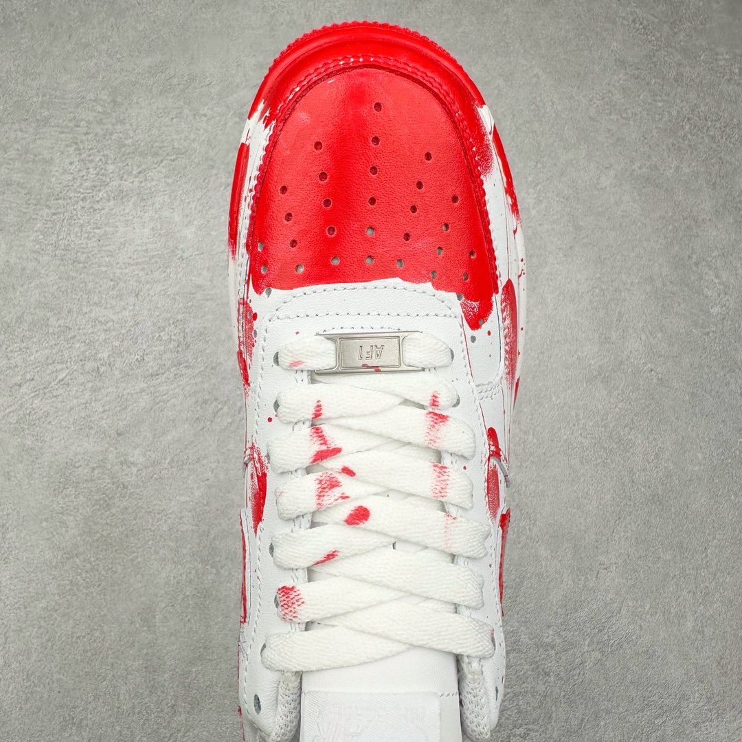 图片[4]-NK Air Force 1´07 Low 空军一号低帮百搭休闲运动板鞋 案发现场 白红 CW2288-111 柔软、弹性十足的缓震性能和出色的中底设计 横跨复古与现代的外型结合 造就出风靡全球 三十多年的Force 1 直到今天还深受青睐 尺码：36 36.5 37.5 38 38.5 39 40 40.5 41 42 42.5 43 44 44.5 45-选品中心