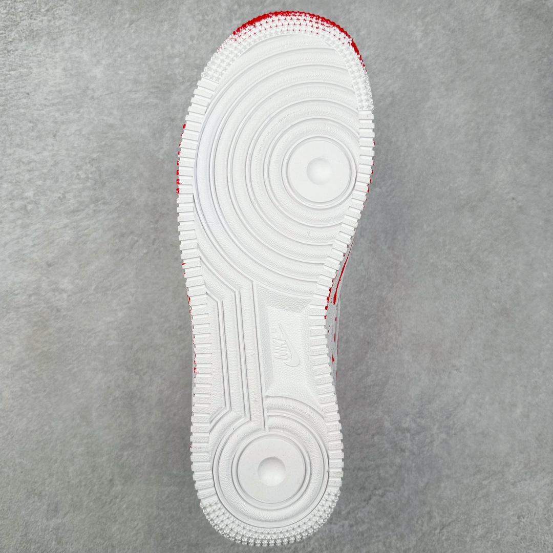 图片[9]-NK Air Force 1´07 Low 空军一号低帮百搭休闲运动板鞋 案发现场 白红 CW2288-111 柔软、弹性十足的缓震性能和出色的中底设计 横跨复古与现代的外型结合 造就出风靡全球 三十多年的Force 1 直到今天还深受青睐 尺码：36 36.5 37.5 38 38.5 39 40 40.5 41 42 42.5 43 44 44.5 45-选品中心