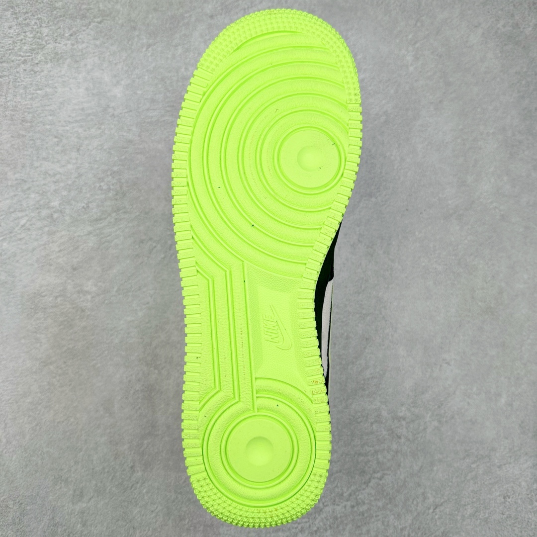 图片[9]-NK Air Force 1´07 Low 空军一号低帮百搭休闲运动板鞋 DF0180-009 柔软、弹性十足的缓震性能和出色的中底设计 横跨复古与现代的外型结合 造就出风靡全球 三十多年的Force 1 直到今天还深受青睐 尺码：36 36.5 37.5 38 38.5 39 40 40.5 41 42 42.5 43 44 44.5 45-选品中心