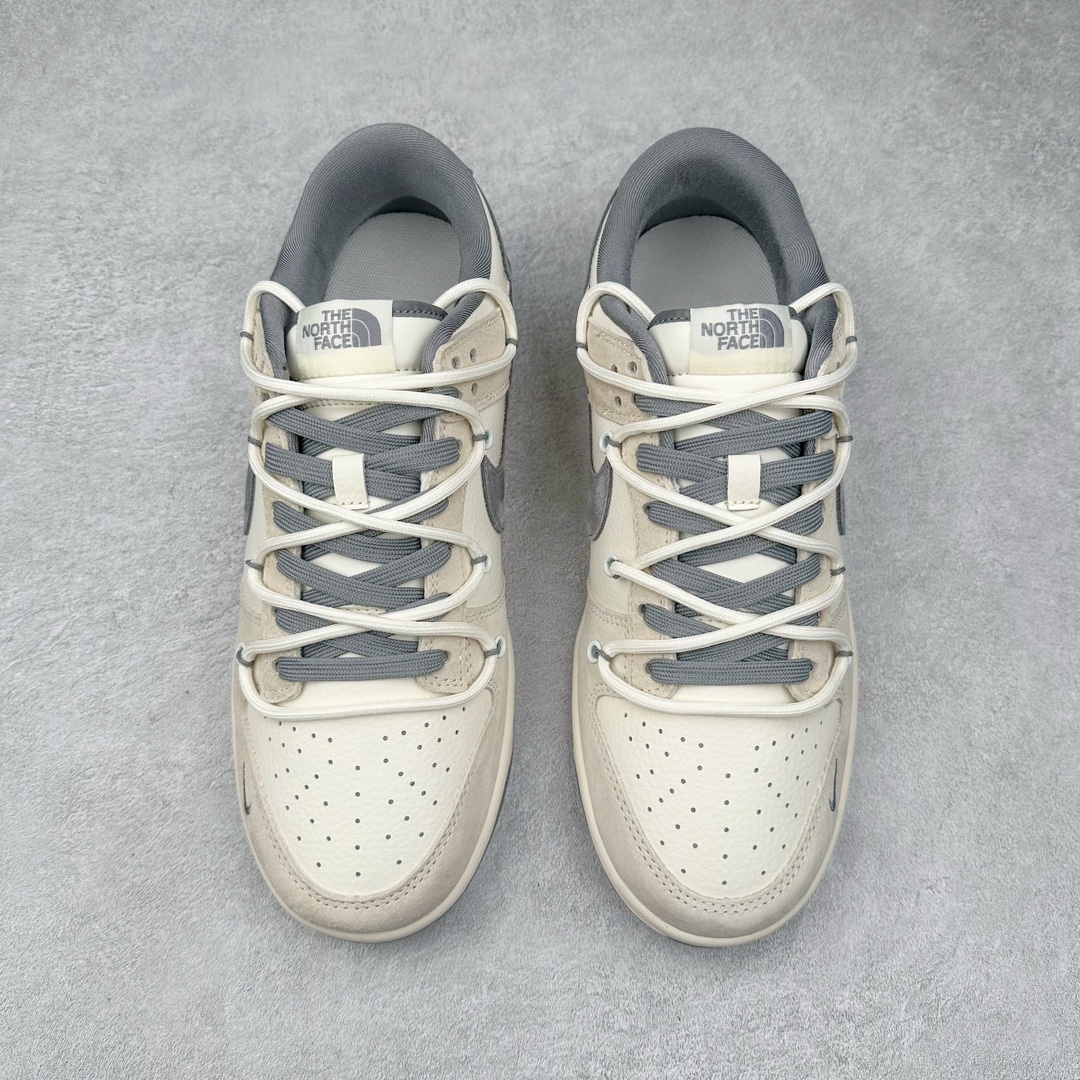 图片[2]-NK Dunk Low 定制配色 DM6868-002 大厂出品 极力推荐 原装头层材料 独家版型蒸餾加工帶來的是更好的视觉和脚感体验大厂纯原品质出货 清洁度 电绣工艺 皮料切割干净无任何毛边 细节完美 尺码：36 36.5 37.5 38 38.5 39 40 40.5 41 42 42.5 43 44 44.5 45 46 47.5-选品中心