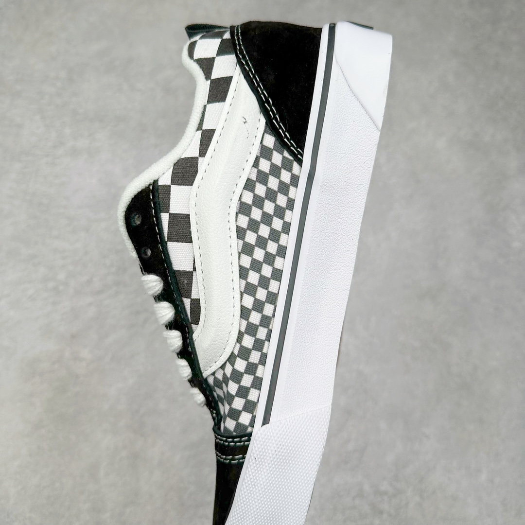 图片[7]-Vans Knu Skool 黑白棋盘格拼接 官方新配色 肥胖版立体大Logo 加厚鞋舌 低帮复古休闲硫化面包鞋 尺码：35 36 36.5 37 38 38.5 39 40 40.5 41 42 42.5 43 44 45 工艺：硫化1：1（重量1：1、真标、原钢印、材质标、鞋型标、合格证）-选品中心