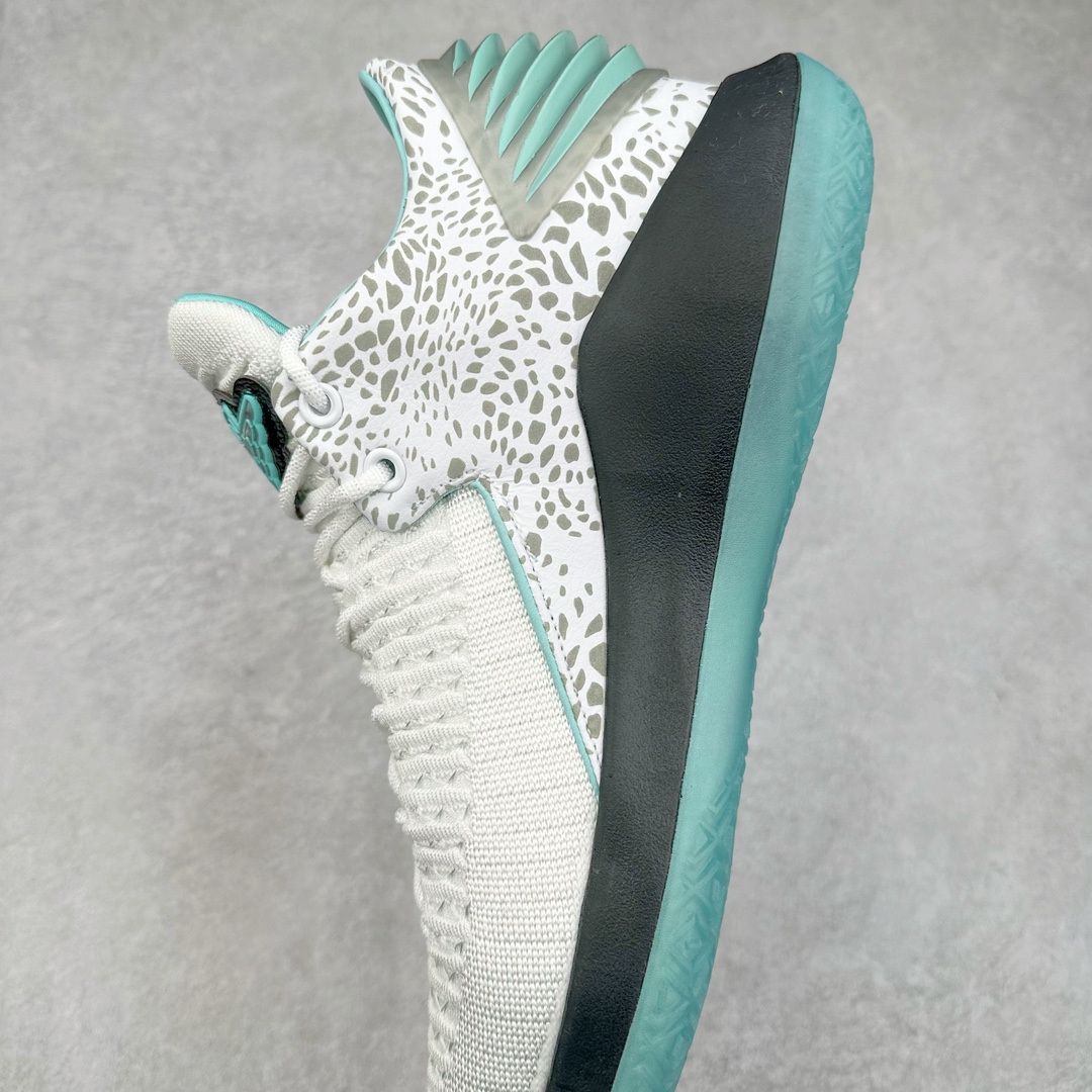 图片[7]-＃K版纯原 Air Jordan XXXII AJ32 Low PF 减震防滑低帮实战篮球鞋 郭艾伦白绿 AH3347-101 再次以经典白蓝配色向迈克尔的伟大精神致敬，结合 Zoom Air 缓震系统和 FlightSpeed 技术，为运动员带来柔和的缓冲以及迅速灵敏的响应。匠心搭配 Flyknit 鞋面，轻盈包覆双足，低帮版本，灵动极速的非凡体验。 尺码：39 40 40.5 41 42 42.5 43 44 44.5 45 46 47.5-选品中心
