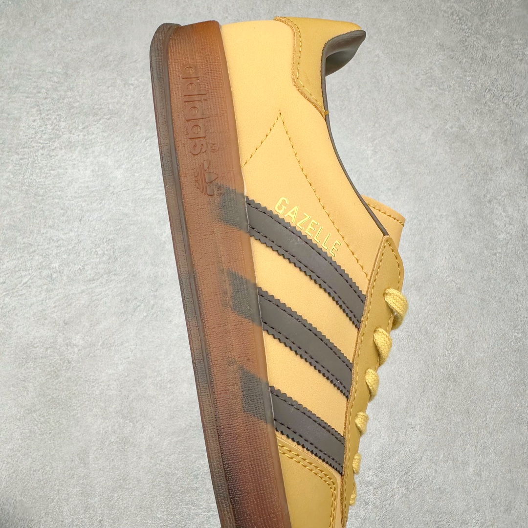 图片[6]-AD Gazelle Indoor Trainers 羚羊内训系列低帮复古百搭休闲运动德训风板鞋 IH4771 90年代经典的复刻版！自60年代以足球训练鞋面世以来,Gazelle就以其经典设计席卷全球。1991年版本的复刻,再造经典Gazelle。采用皮革打造,搭配浊色细节,让这款经典更加简约。尺码：36 36⅔ 37⅓ 38 38⅔ 39⅓ 40 40⅔ 41⅓ 42 42⅔ 43⅓ 44 45-选品中心