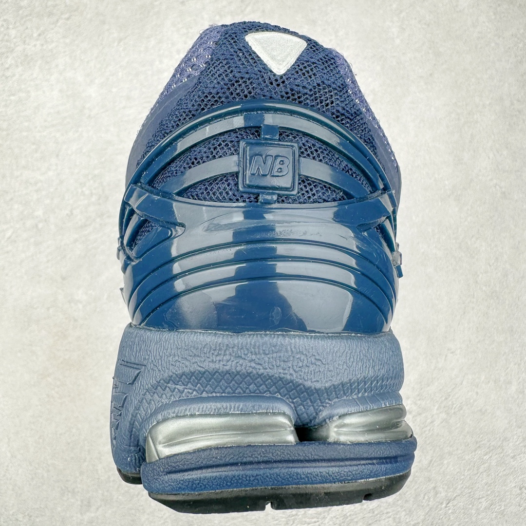 图片[8]-New Balance M1906R NB新百伦系列复古老爹风休闲运动慢跑鞋 采用轻质牛剖革拼接透气网眼衬垫织物鞋面材质 T-Beam大底提供足步弓支撑 保持步态稳定#后跟搭载外露缓震胶 鞋身整体以各种深浅不一的灰色覆盖 鞋头以淡蓝色调装饰，网眼衬垫通过不规律的色块实现做旧的美感 泛黄的鞋底更是进一步增添了复古气息 尺码：36 37 37.5 38 38.5 39.5 40 40.5 41.5 42 42.5 43 44 45-选品中心