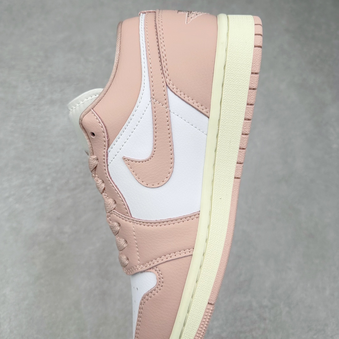 图片[7]-＃K版 Air Jordan AJ1 Low 低帮 白粉 DC0774-162 全新流水线出品 DT版本唯一平替选择 市场第二梯队最强版 全部原鞋开发 原楦原纸板开发 全鞋电脑针车 原厂内置全掌气垫 原盒内在原标 唯一Zp原版鞋带绑法 免检产品 全新2022版型 全头层皮料 完美零毛边处理 原厂配置全掌气垫 价格定位良心 几十个配色陆续出货 尺码：36 36.5 37.5 38 38.5 39 40 40.5 41 42 42.5 43 44 44.5 45 46 47.5-选品中心