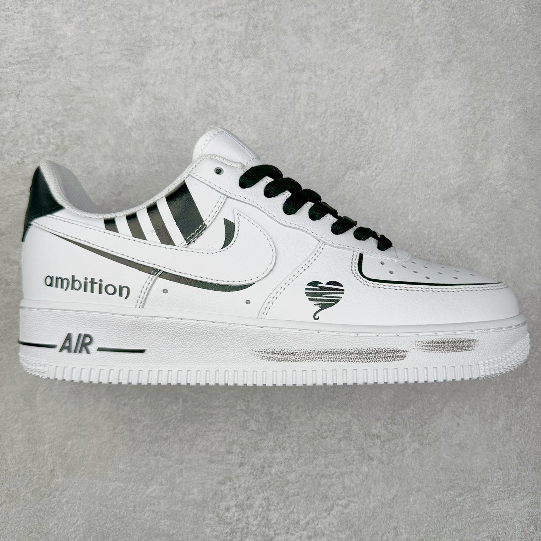 NK Air Force 1´07 Low 空军一号低帮百搭休闲运动板鞋 CW2288-022 柔软、弹性十足的缓震性能和出色的中底设计 横跨复古与现代的外型结合 造就出风靡全球 三十多年的Force 1 直到今天还深受青睐 尺码：36 36.5 37.5 38 38.5 39 40 40.5 41 42 42.5 43 44 44.5 45-选品中心