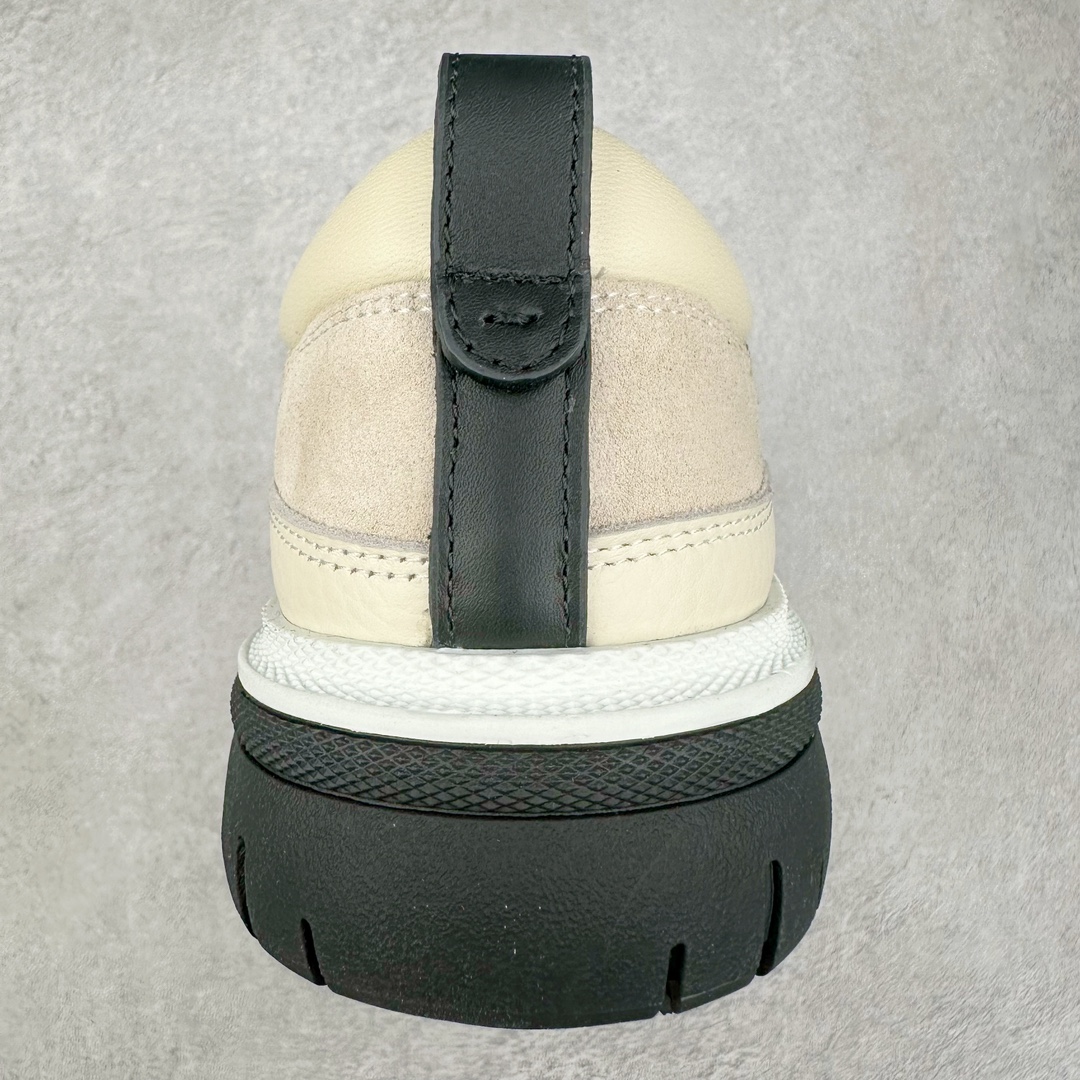 图片[8]-Chanel香奈儿 2025C 最新米兰走秀爆款 厚底老爹运动鞋 原版开发1-1复刻 官方同步 25款官方最新包装 花纹礼盒包装 小香早春度假新款 双C方圆头系带休闲鞋 潮鞋 此款绝对是小香这一季最火的存在 专柜根本就买不到系列 恨不得焊在脚上系列 好穿又个性 跟以往风格不同 没有大大的Logo 低调且高级感满满 轻英伦风的方头➕菱格的柔和 完美的融合在一起 有一种1️⃣➕1️⃣大于3的感觉 经典的撞色搭配 出彩且不突兀 搭配 短裙 短裤 牛仔 潮服 时尚感瞬间提升好几个档次 【采用牛皮拼接牛反绒 内里透气网面 原版开模𝐓𝐏𝐔大底 增高𝟒𝐂𝐌】 货号： G397922631 Sizc： 35 36 37 38 39 40-选品中心