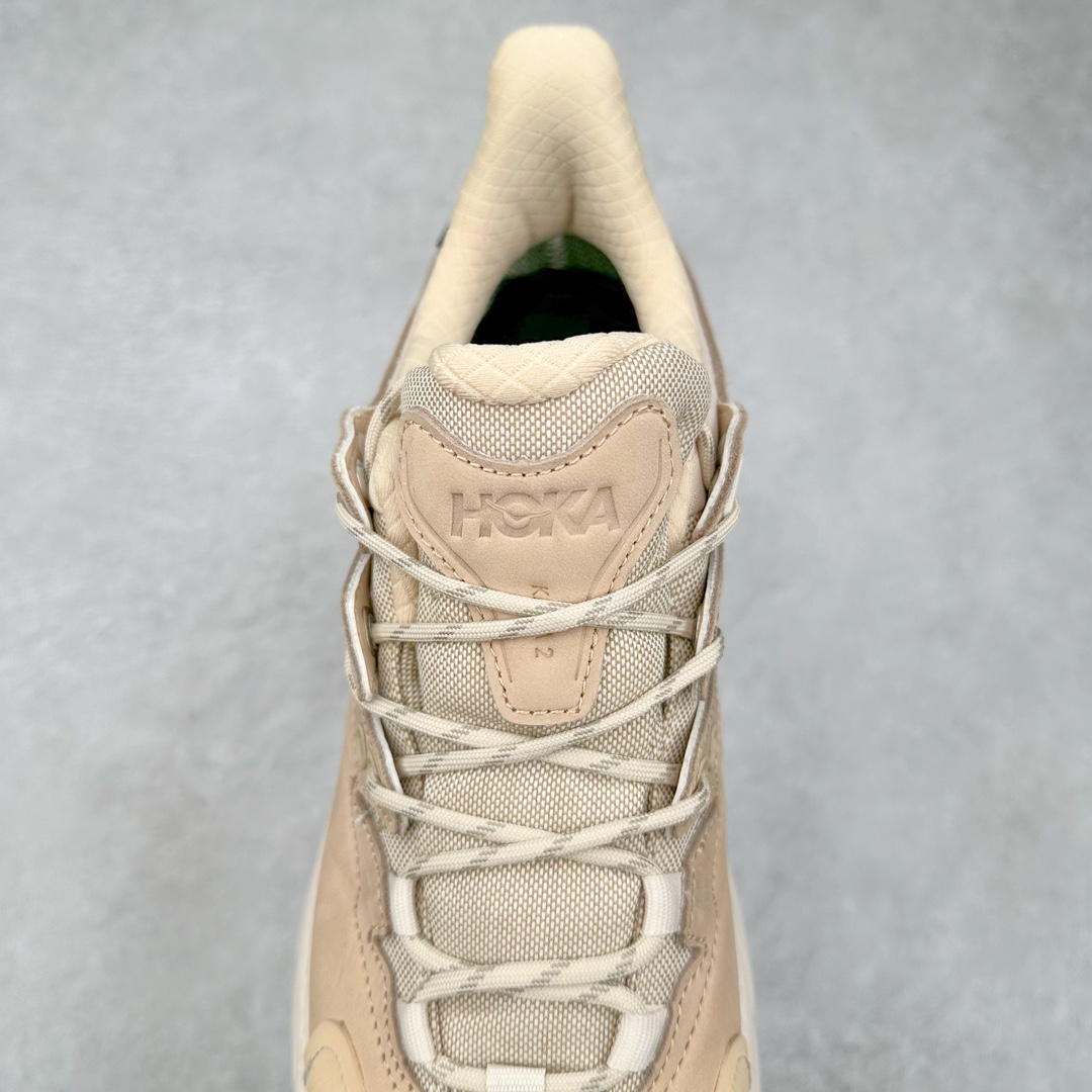 图片[5]-＃纯原 HOKA ONE ONE Tor Uitra Low 托亚潮流户外越野登山功能鞋 鞋款利用机能、户外、复古元素将都市型格与户外机能无缝结合 既能自由穿梭于城市的钢筋水泥之间 也能轻松演绎山系潮流搭配 全粒面皮革结合模压鞋口 提升持久耐穿度 直至鞋头的鞋带设计 舒适灵活的调节 搭配鞋头处HOKA ONE ONE飞翼纹饰 营造了个性十足的张扬气场 Tor Ultra 配备 Vibram® 鞋底与 EVA 和RMAT® 中底 给穿著者最佳的抓地力及舒适性 另外中底的金属摇杆可稳定脚部行程 当走过崎岖山路时依然让脚部得到平稳的感觉 而整对鞋以皮革和耐用尼龙布材打造 与坚固的鞋底相结合 可以牢固地支撑脚部和脚踝 另外外层搭载的Event技术 保持鞋履防水以及鞋内透气作用 尺码：36 36.5 37.5 38 38.5 39 40 40.5 41 42 42.5 43 44 44.5 45-选品中心