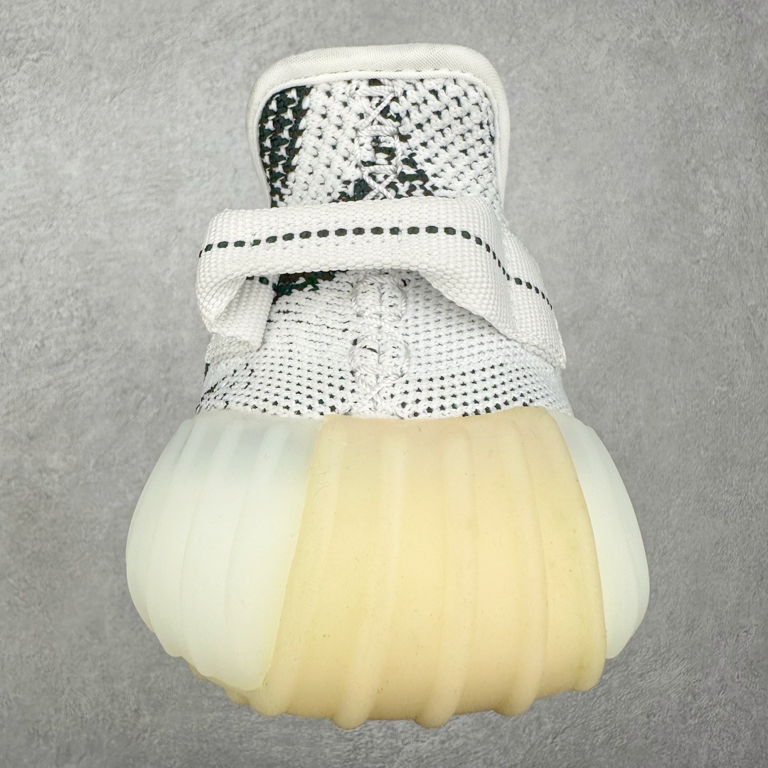 图片[8]-＃渠道货福利开仓 Yeezy Boost 350 V2 系列 外贸平台订单 零售专供 全套原楦原纸版原鞋开模完美打造 采用辰元飞织鱼丝网原厂面 非进口机台 大底原厂半透明RB巴斯夫满钉大底 原厂东莞百宏3M反光鞋带 质感一致 原厂鑫成新粉原鞋垫 LOGO胶浆印花 钛金针与高士马克线针车精工打造 一切遵循原厂指令单采购同源原材 采购全套原厂进口材料 原纸版 原楦头 一切同源公司 大几率过验 混卖无压力‼️尺码：36 36.5 37 38 38.5 39 40 40.5 41 42 42.5 43 44 44.5 45 46 47 48-选品中心