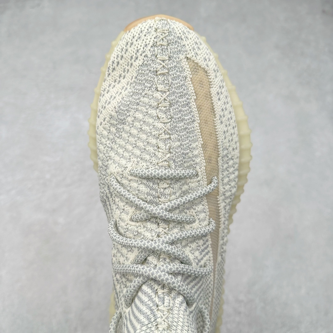 图片[4]-＃渠道货福利开仓 Yeezy Boost 350 V2 系列 外贸平台订单 零售专供 全套原楦原纸版原鞋开模完美打造 采用辰元飞织鱼丝网原厂面 非进口机台 大底原厂半透明RB巴斯夫满钉大底 原厂东莞百宏3M反光鞋带 质感一致 原厂鑫成新粉原鞋垫 LOGO胶浆印花 钛金针与高士马克线针车精工打造 一切遵循原厂指令单采购同源原材 采购全套原厂进口材料 原纸版 原楦头 一切同源公司 大几率过验 混卖无压力‼️尺码：36 36.5 37 38 38.5 39 40 40.5 41 42 42.5 43 44 44.5 45 46 47 48-选品中心
