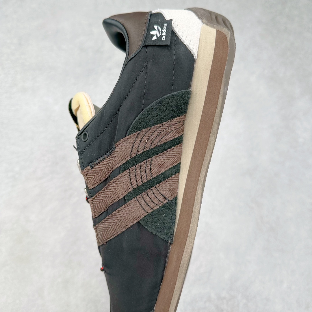 图片[7]-＃特价福利 Song for the Mute x AD Originals SFTM-003 联名款复古慢跑鞋 Originals与时装品牌Song for the Mute即将迎来第三个合作系列 这个系列主打的也是怀旧的氛围 采用了Country OG这个诞生于上世纪70年代的鞋款 尼龙和绒面革的梦幻拼接 低调而富有质感 呈现SFTM一贯的面料美学 三款不同风格的配色 亮点十足的斑点鞋带 体现怀旧主义和前卫设计无缝交织 鞋款采用了低帮的造型 方便日常穿着 同时对于外底做了处理 皮革材质和尼龙布材质的组合也更具是时代感 尺码：36 36.5 37 38 38.5 39 40 40.5 41 42 42.5 43 44 44.5 45-选品中心