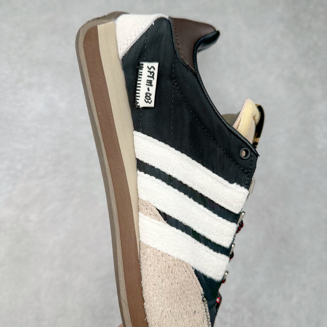 图片[6]-＃特价福利 Song for the Mute x AD Originals SFTM-003 联名款复古慢跑鞋 Originals与时装品牌Song for the Mute即将迎来第三个合作系列 这个系列主打的也是怀旧的氛围 采用了Country OG这个诞生于上世纪70年代的鞋款 尼龙和绒面革的梦幻拼接 低调而富有质感 呈现SFTM一贯的面料美学 三款不同风格的配色 亮点十足的斑点鞋带 体现怀旧主义和前卫设计无缝交织 鞋款采用了低帮的造型 方便日常穿着 同时对于外底做了处理 皮革材质和尼龙布材质的组合也更具是时代感 尺码：36 36.5 37 38 38.5 39 40 40.5 41 42 42.5 43 44 44.5 45-选品中心