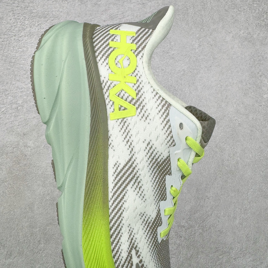 图片[6]-＃HK纯原 HOKA ONE ONE Clifton 克里夫顿9代专业性能减震公路跑步鞋 美国特供批次 轻盈透气的针织网面和纱线的使用让鞋面更挺拔 增强鞋面的强度和支撑性能 搭配柔软的鞋舌 让双脚在舒适包裹中跑的更加畅快 全新泡棉中底 柔软的同时增强回弹性能 为不同跑者提供更平稳流畅的脚感 带来全面的缓冲保护 根据人体工程学设计的延长拉襟 后跟处弹软的海绵填充舒适固定 避免掉跟和摩擦 相比上一代光滑的内衬 Clifton 9的内衬增强了摩擦力 避免双脚在鞋内滑动 尺码：36 36.5 37.5 38 38.5 39 40 40.5 41 42 42.5 43 44 44.5 45-选品中心