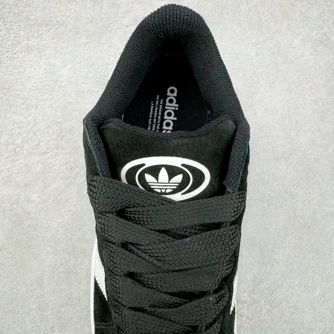 图片[5]-＃福利特价 AD Originals Campus 00s 学院系列面包风经典复古低帮百搭休闲运动板鞋 GY9475 这次 Originals 选择了以经典复古鞋型 Campus 为蓝本打造全新面包鞋 这款鞋型联名不断 冠希当年对它更是钟爱有加 论牌面丝毫不输贝壳头、Forum 等大热鞋型 这次 Campus 一改 80 年代的瘦长造型 鞋舌、鞋身、鞋底甚至细节都变大了 营造出千禧年前后流行的面包鞋宽大廓形 因此鞋名改为 Campus 00s 鞋身采用绒面皮料搭配白色常规皮革 质感上还是延续了经典 Campus 的设计 鞋舌填充更加饱满 让鞋款整体看起来更加圆润 搭配上这款浅蓝配色 「蓝胖子」造型真的很可爱 鞋舌还加入了与以往 Campus 不同的全新三叶草 Logo 令造型更具千禧气息 鞋带也采用了加宽的设计 如果你不喜欢 这次还附送了传统鞋带可以替换 鞋底采用了米黄做旧设计 凸显鞋款的复古年代感 除了清新可人的浅蓝配色 还有一款酷灰配色 造型更加硬朗复古 而且相比浅蓝配色更加耐脏 尺码：36 36⅔ 37⅓ 38 38⅔ 39⅓ 40 40⅔ 41⅓ 42 42⅔ 43⅓ 44 45-选品中心