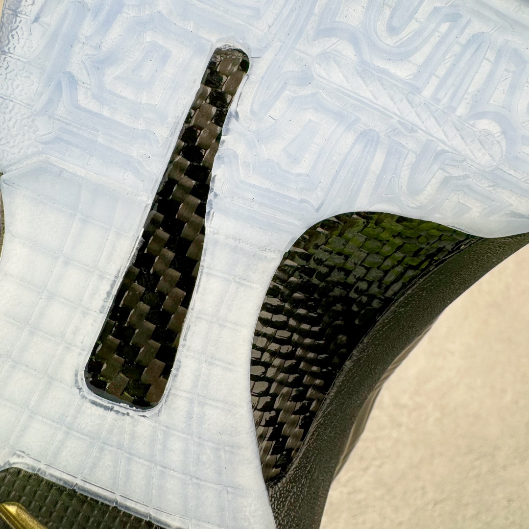 图片[19]-＃S2纯原 NK Kobe 5 Protro\\\”Year of the Mamba\\\” 科比五代 蛇年 黑紫金 IB4481-500 Zoom Turbo气垫➕后掌EVA缓震 实战配置直接拉满 原楦纸板开发 鞋身流线型、后跟塑形 区分土肥圆 原档数据3D打印 鞋面细节匹配原版 全身鞋材卡料色独家定制 唯一正确喷漆SWOOSH NK专利Flyknit飞线科技，给予鞋身足够抗扭矩力 真实底模最大48.5 实战利器 专供海外市场 尺码：40 40.5 41 42 42.5 43 44 44.5 45 46 47.5 48.5 （脚宽、脚胖 建议买大半码）-选品中心