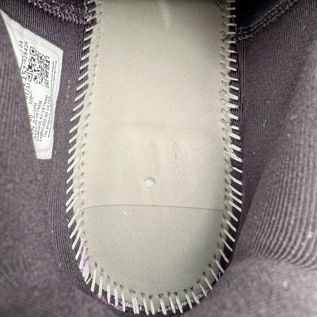 图片[10]-＃Max/灭世 NK Sabrina 2 萨布丽娜二代签名减震防滑低帮篮球鞋 首发配色 电光紫 FZ1517-500 革新登场🌪🔝颠覆革新出货‼️缓震配置独家革新！实战属性直接拉满👊🏻实战天花板上限再度提升！实战亲测-性能体验吊打国产同价位鞋款 ⚫️前掌扇形zoom➕增配中足抗扭片➕增配后掌马蹄ZOOM气垫（正品仅配置前掌扇形zoom） 完美解决 正品抗扭不足问题 ⚫️采用科比5代鞋楦以及龙骨数据打造！前后落差仅6mm！小科5实至名归！ ⚫️鞋身➕鞋头增配高频补强层，提升鞋头以及脚踝支撑性 ⚫️鞋垫采用高弹缓震垫材质-磨合一场直接贴合脚型☑️ ⚫️外底加厚2mm，升级止滑配方，磨合一次，抓地原地起飞 后卫旗舰有且只在灭世纯原（支持市场任意货品正面PK） 真材实料，肉眼可见！革新升级绝非空穴来风！灭世纯原内外兼修，用态度诠释最强实战货品👊🏻 尺码：39-46（尺码建议：标准亚洲楦 无需大半码）-选品中心