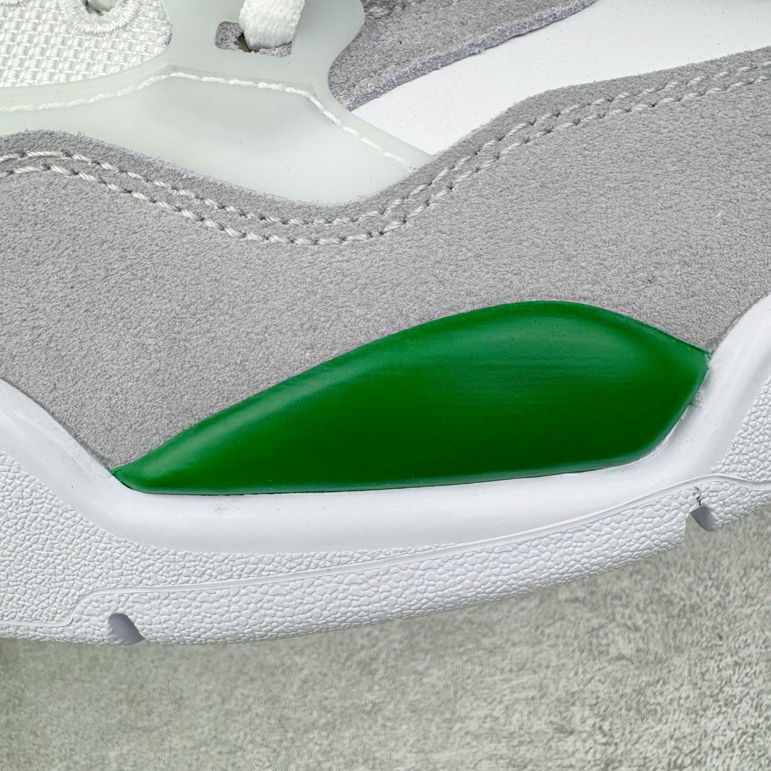 图片[20]-＃KZ纯原 Air Jordan AJ4 RM 重制版低帮复古篮球鞋 白绿绿松石 FQ7939-103 亲自操刀耗时半年巨作 全套原纸板楦头开发 确保原汁原味 完美呈现版型 一比一鞋头弧度高度鞋身弧度 原厂TPU 正确内里网布 菱角分明不变形无多余毛边 柔软性质感一致于原鞋 原厂织唛标 原厂飞人电绣工艺 尾指中部跳三针 独家绑鞋带手法 印刷中底布 四线拉帮 米色美纹纸贴合固定 进口港宝加持 后跟自然饱满 全鞋荧光划线卡点 追求极致完美 每一双都是工艺品 多重QC质检 超越公司货的品控标准 实实在在的免检产品 采用了低帮的设计 并保留了众多AJ4的经典元素 鞋身以皮革、麂皮材质拼接打造 AJ4经典的TPU材质延伸至后跟 增强鞋款稳定性 而鞋身侧面的网格设计则被取消 尾部的NIKE AIR标志也得到保留 并同时带有飞人logo 中底部分同样搭载了可视AIR气垫 鞋底采用米白色中底和外底呈现 为整个设计收尾 尺码：36 36.5 37.5 38 38.5 39 40 40.5 41 42 42.5 43 44 44.5 45 46 47.5-选品中心