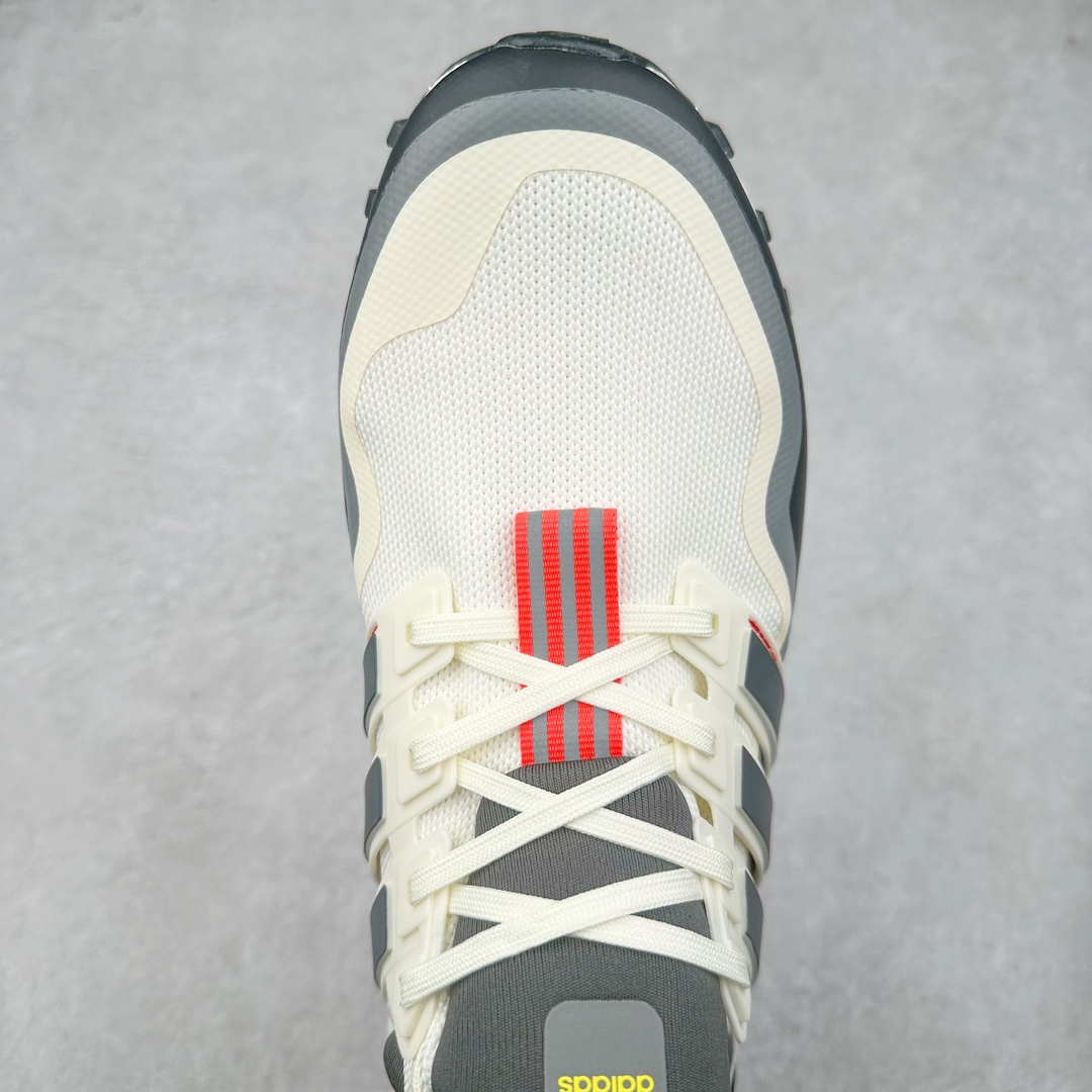 图片[4]-＃YG纯原 AD Ultraboost ub All Terrain 舒适防滑耐磨低帮休闲跑步鞋 EG8096 德国进口巴斯夫大底 全套原纸板楦头开发 原厂特供飞织面配套加持 确保原汁原味 完美呈现版型 一比一还原zp踩屎脚感 原档案底模数据 正确多层组合大底 辰元原厂针织代工 细节还原度极高 独家外贸特供开发至48.5 历经10年不断创新以科技重塑跑步推出全新超轻新科技跑鞋 力求为跑步添活力 搭载LIGHT BOOST中底的新鲜演绎 无论节奏快慢、距离长短 伴你活力畅跑 延续了该系列的设计语言 采用分区编织鞋面 鞋头处网眼孔洞更大 提升透气性 一体式鞋舌 避免运动中出现偏移 实现鞋脚一体性 鞋侧 TPU 材质 有效提供支撑性 镂空的设计 同时减轻整体重量 最明显的则是中底部分 不仅是厚度夸张 大家最熟悉的 Boost 材质终于迎来升级 减重 30% 带来更轻量化的上脚感受 尺码：39 40 40.5 41 42 42.5 43 44 44.5 45-选品中心