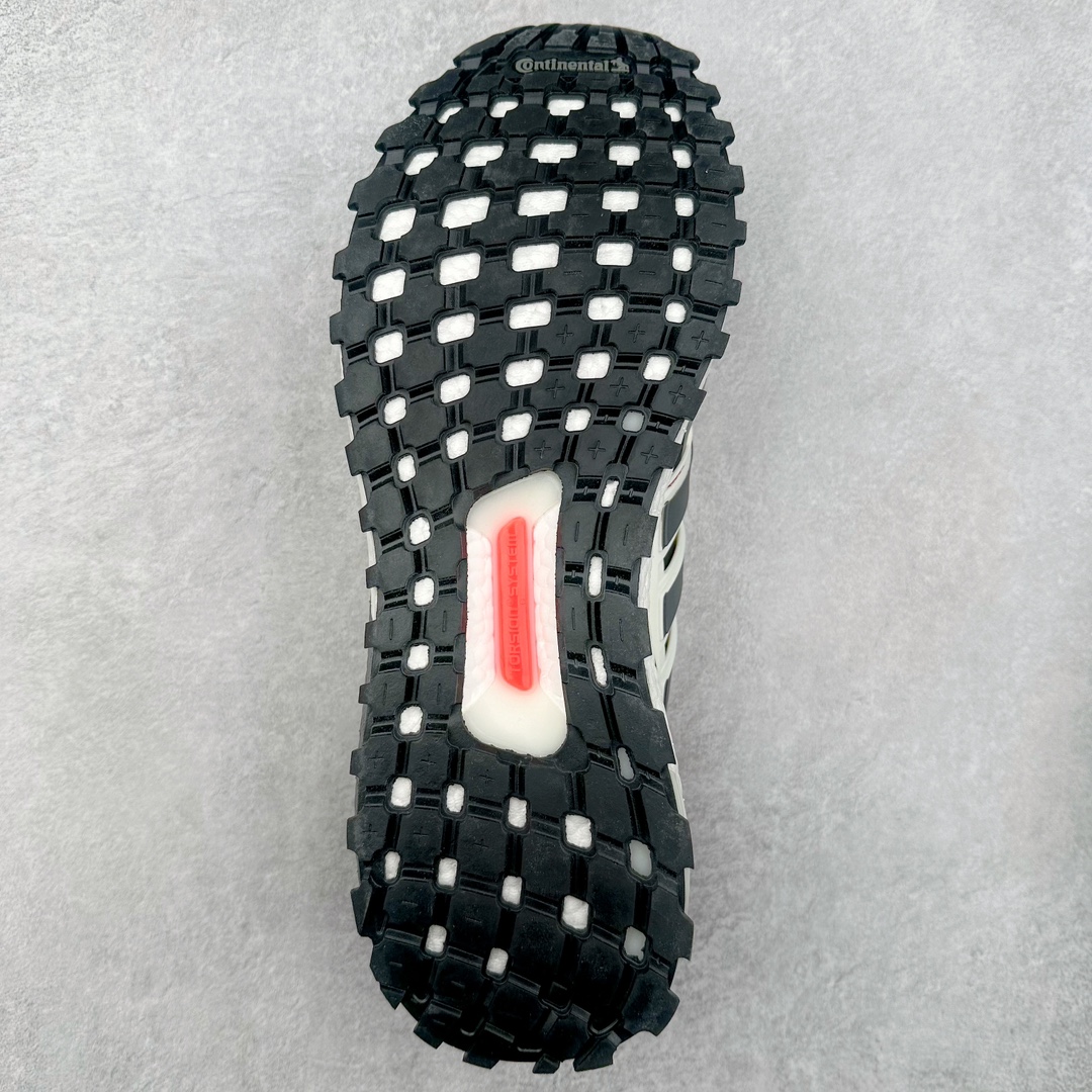 图片[9]-＃YG纯原 AD Ultraboost ub All Terrain 舒适防滑耐磨低帮休闲跑步鞋 EG8096 德国进口巴斯夫大底 全套原纸板楦头开发 原厂特供飞织面配套加持 确保原汁原味 完美呈现版型 一比一还原zp踩屎脚感 原档案底模数据 正确多层组合大底 辰元原厂针织代工 细节还原度极高 独家外贸特供开发至48.5 历经10年不断创新以科技重塑跑步推出全新超轻新科技跑鞋 力求为跑步添活力 搭载LIGHT BOOST中底的新鲜演绎 无论节奏快慢、距离长短 伴你活力畅跑 延续了该系列的设计语言 采用分区编织鞋面 鞋头处网眼孔洞更大 提升透气性 一体式鞋舌 避免运动中出现偏移 实现鞋脚一体性 鞋侧 TPU 材质 有效提供支撑性 镂空的设计 同时减轻整体重量 最明显的则是中底部分 不仅是厚度夸张 大家最熟悉的 Boost 材质终于迎来升级 减重 30% 带来更轻量化的上脚感受 尺码：39 40 40.5 41 42 42.5 43 44 44.5 45-选品中心