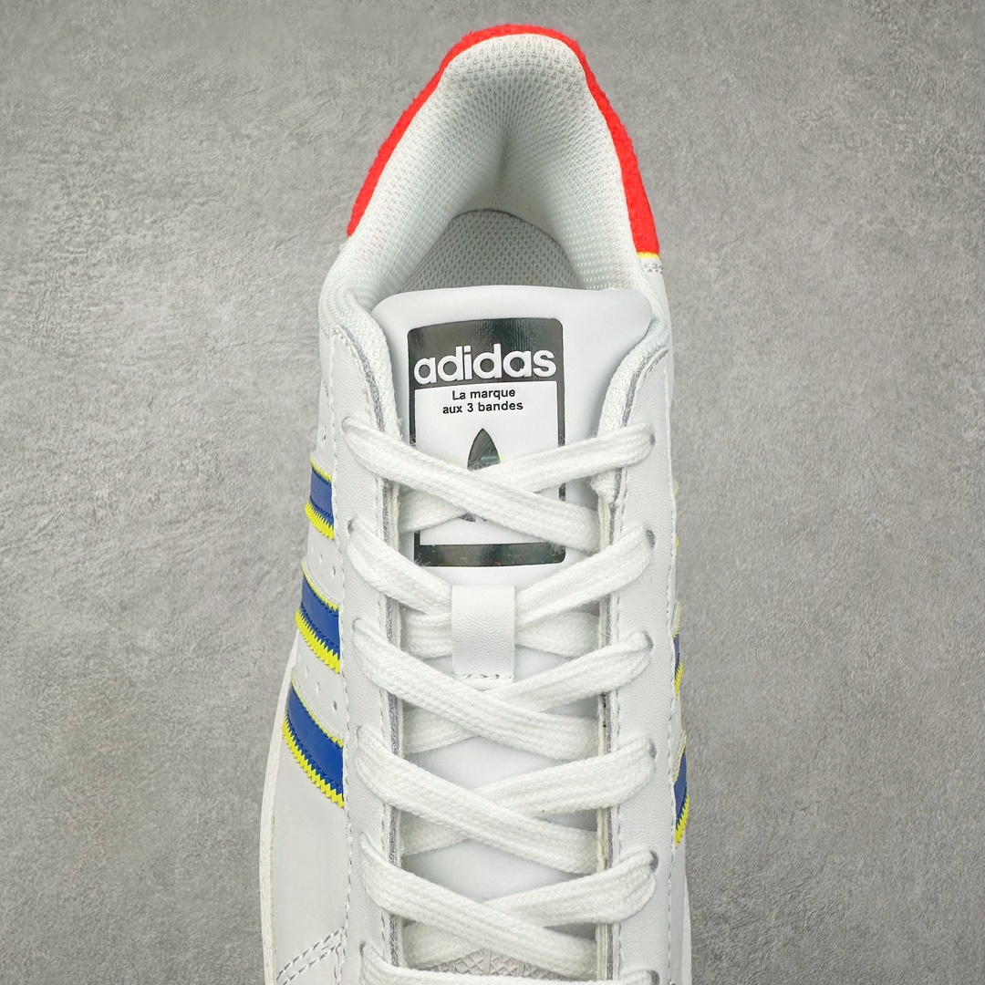 图片[5]-＃H11纯原福利 AD Originals Superstar 经典复古贝壳头板鞋 HQ1939 诞生于1969年 是第一双将全皮面鞋 身与橡胶鞋头结合在一起的低帮篮球鞋 Superstar最开始 是作为高帮篮球鞋Pro Model的低帮版本而出现的 但因为其独特和醒目的橡胶鞋头造型而让大家熟知 被大家形象地称为\\\”shelltoe\\\”贝壳头 在70年代的美国职业篮球场上 接近3/4的NBA球员都将这双Superstar作为场上用鞋 80年代之后 经过不断的改良和发展 Superstar逐渐成为横跨时装、音乐、街头文化、休闲和运动等各大领域的时尚潮鞋 尺码：35.5 36 36.5 37 38 38.5 39 40 40.5 41 42 42.5 43 44 44.5 45-选品中心