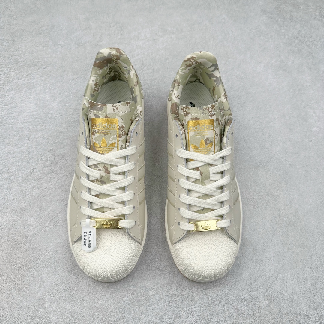 图片[2]-＃H11纯原福利 AD Originals Superstar 经典复古贝壳头板鞋 ID4683 诞生于1969年 是第一双将全皮面鞋 身与橡胶鞋头结合在一起的低帮篮球鞋 Superstar最开始 是作为高帮篮球鞋Pro Model的低帮版本而出现的 但因为其独特和醒目的橡胶鞋头造型而让大家熟知 被大家形象地称为\\\”shelltoe\\\”贝壳头 在70年代的美国职业篮球场上 接近3/4的NBA球员都将这双Superstar作为场上用鞋 80年代之后 经过不断的改良和发展 Superstar逐渐成为横跨时装、音乐、街头文化、休闲和运动等各大领域的时尚潮鞋 尺码：35.5 36 36.5 37 38 38.5 39 40 40.5 41 42 42.5 43 44 44.5 45-选品中心