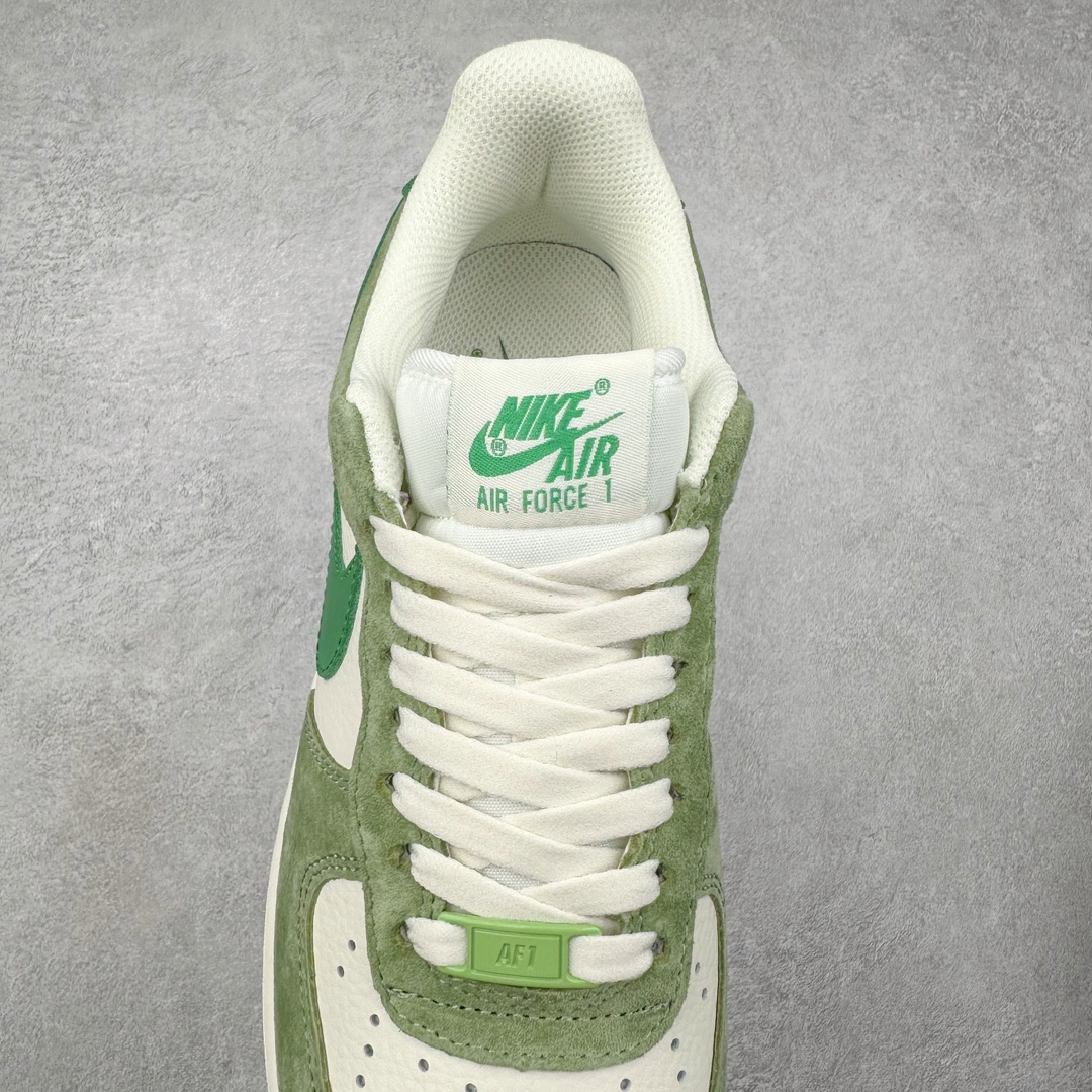 图片[5]-NK Air Force 1´07 Low 空军一号低帮百搭休闲运动板鞋 FF7795-111 柔软、弹性十足的缓震性能和出色的中底设计 横跨复古与现代的外型结合 造就出风靡全球 三十多年的Force 1 直到今天还深受青睐 尺码：36 36.5 37.5 38 38.5 39 40 40.5 41 42 42.5 43 44 44.5 45-选品中心