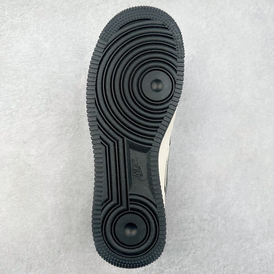 图片[9]-NK Air Force 1´07 Low 空军一号低帮百搭休闲运动板鞋 XZ6188-339 柔软、弹性十足的缓震性能和出色的中底设计 横跨复古与现代的外型结合 造就出风靡全球 三十多年的Force 1 直到今天还深受青睐 尺码：36 36.5 37.5 38 38.5 39 40 40.5 41 42 42.5 43 44 44.5 45-选品中心