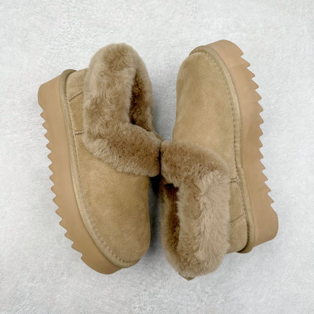 图片[3]-＃平台特供纯原福利 UGG 经典秋冬羊皮毛一体雪地靴 私人订单价格匠心定位 桑坡大厂直供 拒绝高利润 区别杀猪版本 隆丰A级澳洲进口羊皮毛一体 完全遵循ZP工艺流程 代工厂原厂版师 秉承无原鞋不开发选择 注重每一处细节 市面最正版型 TREADLITE\\\”轻翼\\\”科技外底 轻便/耐用/柔韧/桩型【售后郑重承诺】一个月内若出现重大脱胶/断底等质量问题 直接为您换新 翻毛皮鞋面 细腻亲肤再生聚酯纤维滚边 舒适易打理 保暖性佳 UGG plush™ 里衬和内底 茸软亲肤 舒适暖足 经典鞋型搭配轻盈厚底 稳稳拿捏秋冬出街时髦造型 Treadlite by UGG 轻翼大底 轻盈缓震 为双足减负 舒适轻便 助你轻松畅玩整天 尺码：35 36 37 38 39 40-选品中心