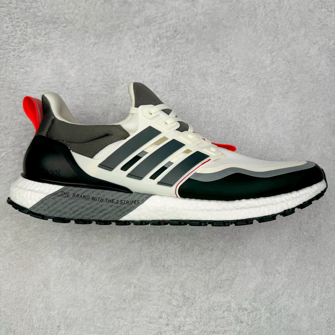 ＃YG纯原 AD Ultraboost ub All Terrain 舒适防滑耐磨低帮休闲跑步鞋 EG8096 德国进口巴斯夫大底 全套原纸板楦头开发 原厂特供飞织面配套加持 确保原汁原味 完美呈现版型 一比一还原zp踩屎脚感 原档案底模数据 正确多层组合大底 辰元原厂针织代工 细节还原度极高 独家外贸特供开发至48.5 历经10年不断创新以科技重塑跑步推出全新超轻新科技跑鞋 力求为跑步添活力 搭载LIGHT BOOST中底的新鲜演绎 无论节奏快慢、距离长短 伴你活力畅跑 延续了该系列的设计语言 采用分区编织鞋面 鞋头处网眼孔洞更大 提升透气性 一体式鞋舌 避免运动中出现偏移 实现鞋脚一体性 鞋侧 TPU 材质 有效提供支撑性 镂空的设计 同时减轻整体重量 最明显的则是中底部分 不仅是厚度夸张 大家最熟悉的 Boost 材质终于迎来升级 减重 30% 带来更轻量化的上脚感受 尺码：39 40 40.5 41 42 42.5 43 44 44.5 45-选品中心