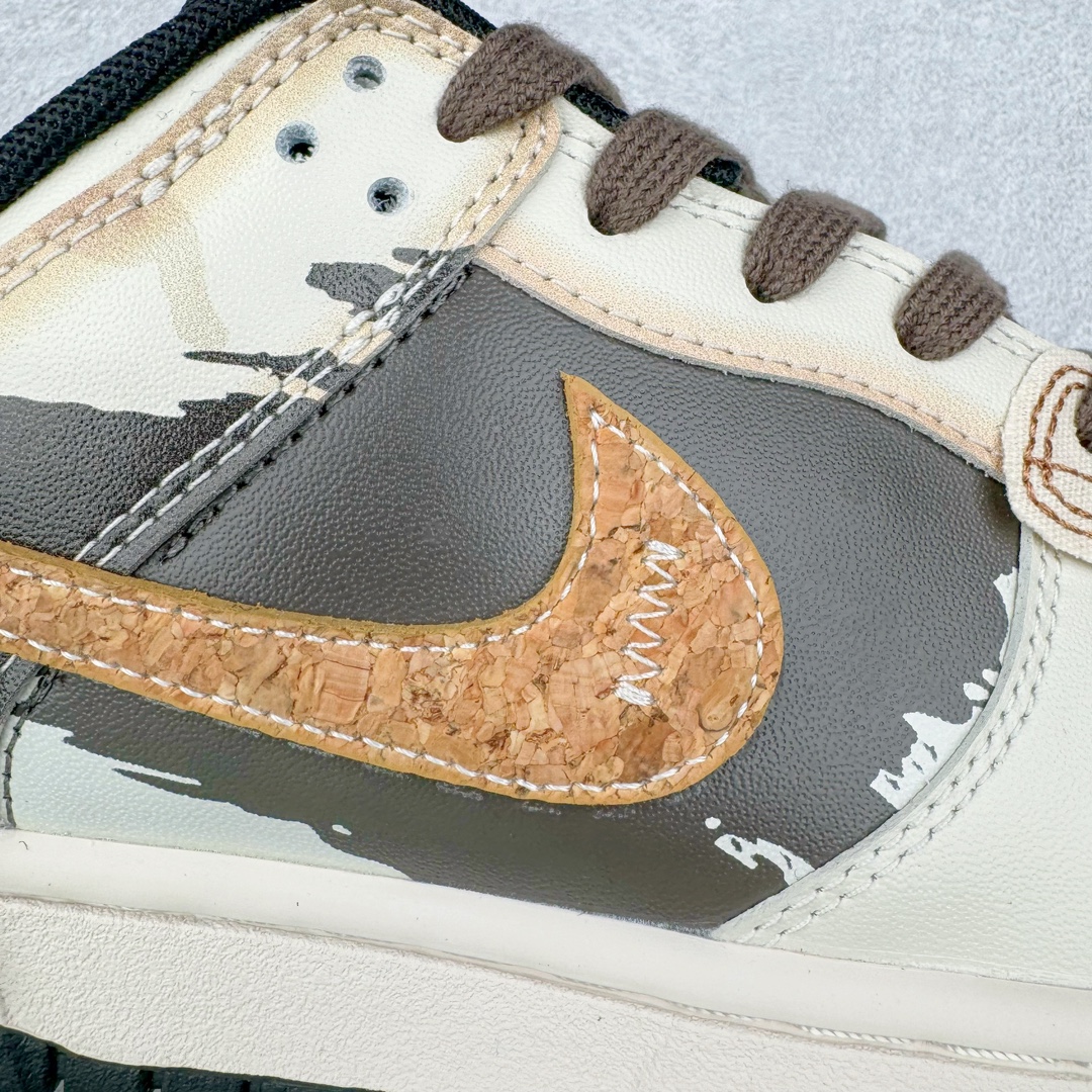 图片[19]-＃YC纯原 NK Dunk Low 拓荒骑士 沙暴 DD1391-100 定制系列天花板 无原鞋不开发 全系列得物原鞋一比一校对开发 配色持续更新中 终端对接 优势输出 全套原厂楦头原纸板数据档案倾力打造 原汁原味莞产 极致还原 圈内最强针车工艺 高端零售指定版 广东原厂配套原盒原标 鞋盒分三个尺码段 原厂冲刀 超高清洁度 全鞋零毛边皮料切割 采用原厂百宏鞋带以及原厂百宏织唛舌标 内标可供原厂几率过验 进口原装条纹中底布 四线拉帮白色点胶 原厂拉帮手法遵循公司 原厂电绣 极致还原 尺码：36 36.5 37.5 38 38.5 39 40 40.5 41 42 42.5 43 44-选品中心