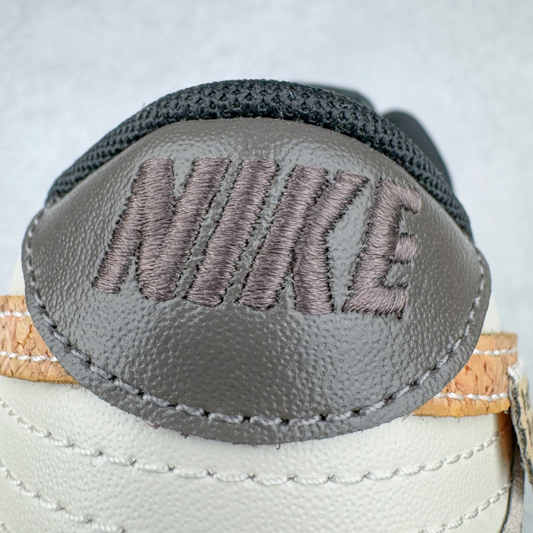 图片[14]-＃YC纯原 NK Dunk Low 拓荒骑士 沙暴 DD1391-100 定制系列天花板 无原鞋不开发 全系列得物原鞋一比一校对开发 配色持续更新中 终端对接 优势输出 全套原厂楦头原纸板数据档案倾力打造 原汁原味莞产 极致还原 圈内最强针车工艺 高端零售指定版 广东原厂配套原盒原标 鞋盒分三个尺码段 原厂冲刀 超高清洁度 全鞋零毛边皮料切割 采用原厂百宏鞋带以及原厂百宏织唛舌标 内标可供原厂几率过验 进口原装条纹中底布 四线拉帮白色点胶 原厂拉帮手法遵循公司 原厂电绣 极致还原 尺码：36 36.5 37.5 38 38.5 39 40 40.5 41 42 42.5 43 44-选品中心