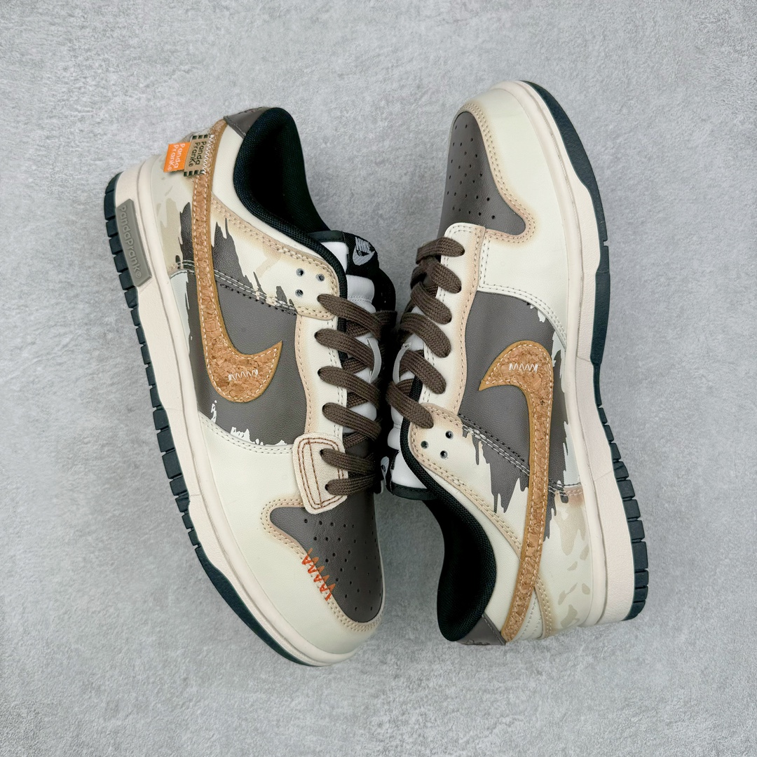 图片[3]-＃YC纯原 NK Dunk Low 拓荒骑士 沙暴 DD1391-100 定制系列天花板 无原鞋不开发 全系列得物原鞋一比一校对开发 配色持续更新中 终端对接 优势输出 全套原厂楦头原纸板数据档案倾力打造 原汁原味莞产 极致还原 圈内最强针车工艺 高端零售指定版 广东原厂配套原盒原标 鞋盒分三个尺码段 原厂冲刀 超高清洁度 全鞋零毛边皮料切割 采用原厂百宏鞋带以及原厂百宏织唛舌标 内标可供原厂几率过验 进口原装条纹中底布 四线拉帮白色点胶 原厂拉帮手法遵循公司 原厂电绣 极致还原 尺码：36 36.5 37.5 38 38.5 39 40 40.5 41 42 42.5 43 44-选品中心