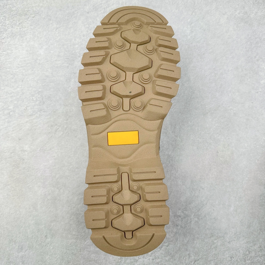 图片[9]-ECCO爱步2024年新款户外鞋防水透气越野跑鞋 健步踪迹系列 鞋面设有GORE-TEX防水薄膜 给你贴心防水保护 防水透气 直接注塑工艺连接鞋面与鞋底 一体成型 合脚稳固 BIOM自然律动科技鞋楦 符合人体工学 长效缓震带来裸足体验 橡胶大底 结合橡胶凸起鞋钉设计 适应多种地形 提供强劲抓地力与耐磨性 稳定支撑 越野无束 尺码：39 40 41 42 43 44（正常码）-选品中心