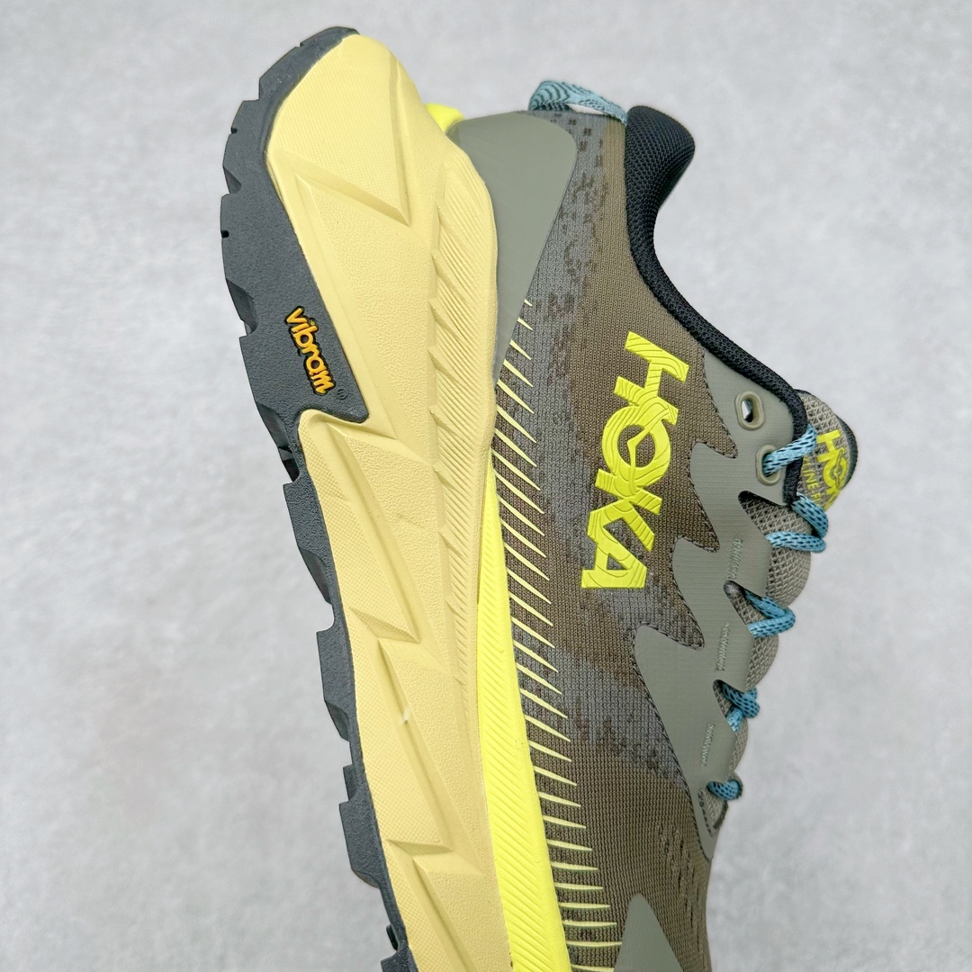 图片[6]-HOKA SKYLINE-FLOAT X 为HOKA首双搭载PeBax推进板的户外登山鞋，为近期大受欢迎的快速登山趋势打造，可同时对应越野跑与快速登山需求。90%蓖麻油提炼制造的Pebax推进版，搭配以甘蔗材质提炼的双密度EVA中底，为登山者带来源源不绝的前进能量。后跟外侧加长的Swallowtail Heel燕尾设计，同时提供上坡有感推进力、下坡步态更顺畅转换的快速登山新体验，适合想尝试轻量化登山，追求快速登山，但希望同时保持支撑推进力的族群。SKYLINE-FLOAT X使用Vibram黄金大底XS Trek复合橡胶成分，兼具耐磨与抓地力，搭配全新设计的5mm大底鞋齿与鞋纹，让克服崎岖地形更轻松，落地更稳定。 尺码：36 36.5 37.5 38 38.5 39 40 40.5 41 42 42.5 43 44 44.5 45-选品中心