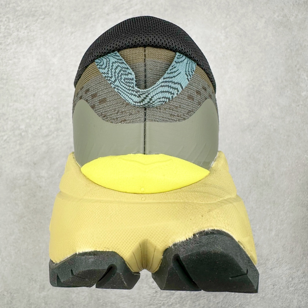 图片[8]-HOKA SKYLINE-FLOAT X 为HOKA首双搭载PeBax推进板的户外登山鞋，为近期大受欢迎的快速登山趋势打造，可同时对应越野跑与快速登山需求。90%蓖麻油提炼制造的Pebax推进版，搭配以甘蔗材质提炼的双密度EVA中底，为登山者带来源源不绝的前进能量。后跟外侧加长的Swallowtail Heel燕尾设计，同时提供上坡有感推进力、下坡步态更顺畅转换的快速登山新体验，适合想尝试轻量化登山，追求快速登山，但希望同时保持支撑推进力的族群。SKYLINE-FLOAT X使用Vibram黄金大底XS Trek复合橡胶成分，兼具耐磨与抓地力，搭配全新设计的5mm大底鞋齿与鞋纹，让克服崎岖地形更轻松，落地更稳定。 尺码：36 36.5 37.5 38 38.5 39 40 40.5 41 42 42.5 43 44 44.5 45-选品中心