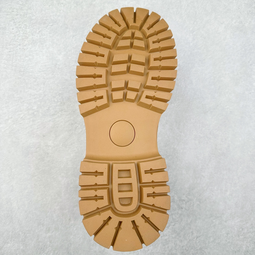 图片[9]-UGG Tasman Weather Hybrid 塔斯曼混合系列中帮轻量休闲马丁靴 UGG 2024秋冬新品（羊羔毛一体内里 保暖锁热🔥）秋冬必备 户外中帮休闲马丁靴雪地靴系列 广东大厂品质 24ss秋冬新款 时尚潮流搭配 面料釆用意大利进口磨砂牛皮 全鞋真牛皮材料 大底到五金都是代工厂原材料制作 好货不杀猪 首单质量严格把控 全套官网统一包装 今年冬季防寒户外专用产品 日常随意搭配 型男必备‼ 尺码：39-44（比运动鞋大一码）-选品中心