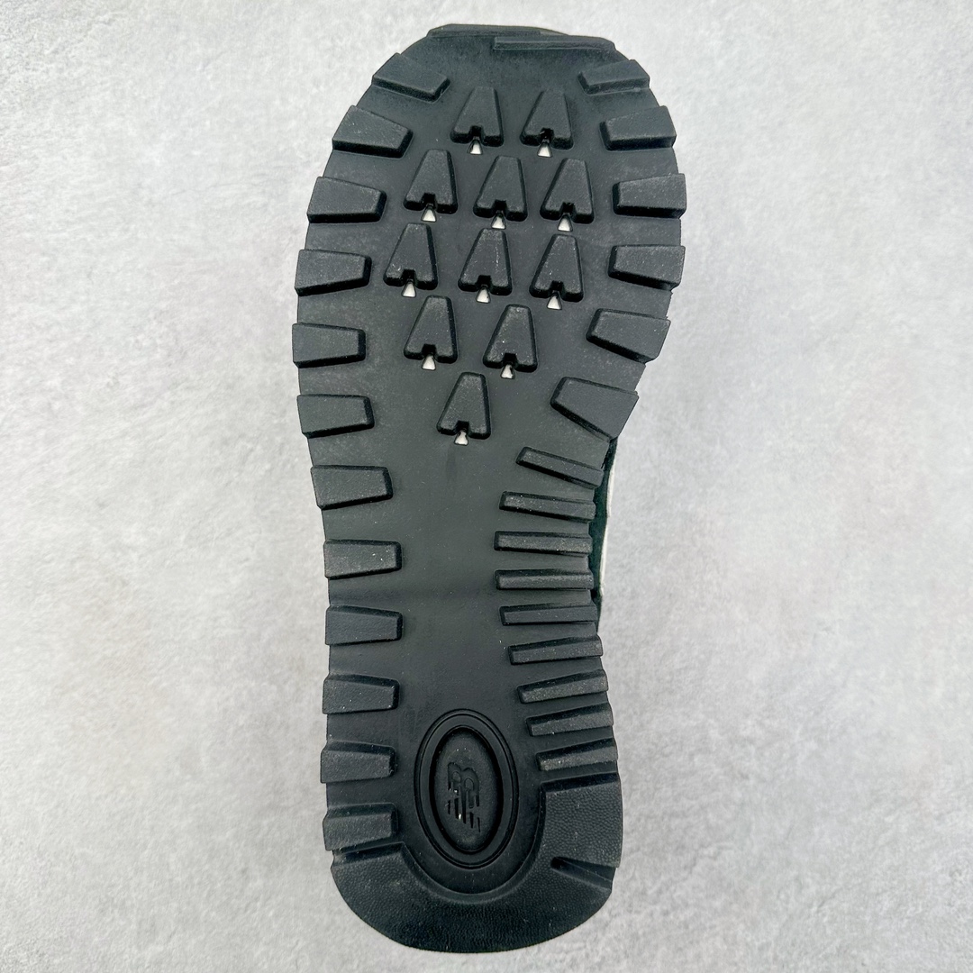 图片[9]-NB新百伦New Balance U574升级版系列低帮复古休闲运动慢跑鞋 新版NB574，妥妥美产既视感有木有。相较传统574，新版鞋跟及鞋面设计自带9系美产既视感！鞋面、内衬质感以及穿着体验更加！鞋型更流畅和饱满,鞋底增添了风格的多样化!底部升级橡胶颗粒大底,更防滑耐磨,上脚后感觉柔软且舒适。尺码：36 36.5 37.5 38 38.5 39.5 40 40.5 41.5 42 42.5 43 44 45-选品中心