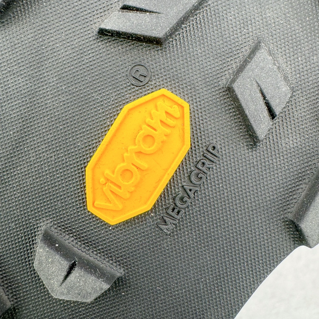 图片[19]-＃TZD特供 Arcteryx Norvan LD 3 Gore-Tex 始祖鸟系列长距离越野登山徒步户外防水多功能运动跑鞋 台州原厂独家原底面配置 全套原厂生产指令加持 原厂特供Vibram外底 防水弹力尼龙布 外层热压TPU鞋面 随意纵横 内外盒标包装纸鞋带配件均同步公司 完美拉帮中底带钢印 仅服务市场百分之五高端客户 公司一样的东西 放心开冲 外贸 零售 裸鞋 渠道货 随意操作 承诺半个月内开胶直接换新 尺码同步官方：39.5 40 40.5 41 42 42.5 43 44 44.5 45-选品中心