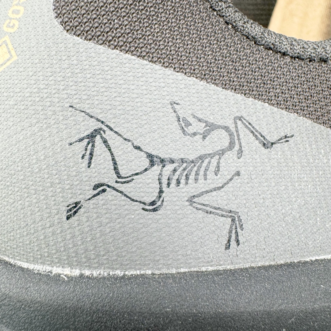 图片[15]-＃TZD特供 Arcteryx Norvan LD 3 Gore-Tex 始祖鸟系列长距离越野登山徒步户外防水多功能运动跑鞋 台州原厂独家原底面配置 全套原厂生产指令加持 原厂特供Vibram外底 防水弹力尼龙布 外层热压TPU鞋面 随意纵横 内外盒标包装纸鞋带配件均同步公司 完美拉帮中底带钢印 仅服务市场百分之五高端客户 公司一样的东西 放心开冲 外贸 零售 裸鞋 渠道货 随意操作 承诺半个月内开胶直接换新 尺码同步官方：39.5 40 40.5 41 42 42.5 43 44 44.5 45-选品中心