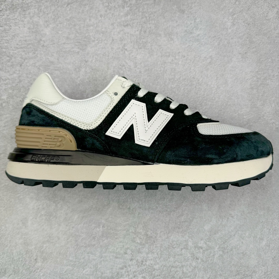 NB新百伦New Balance U574升级版系列低帮复古休闲运动慢跑鞋 新版NB574，妥妥美产既视感有木有。相较传统574，新版鞋跟及鞋面设计自带9系美产既视感！鞋面、内衬质感以及穿着体验更加！鞋型更流畅和饱满,鞋底增添了风格的多样化!底部升级橡胶颗粒大底,更防滑耐磨,上脚后感觉柔软且舒适。尺码：36 36.5 37.5 38 38.5 39.5 40 40.5 41.5 42 42.5 43 44 45-选品中心