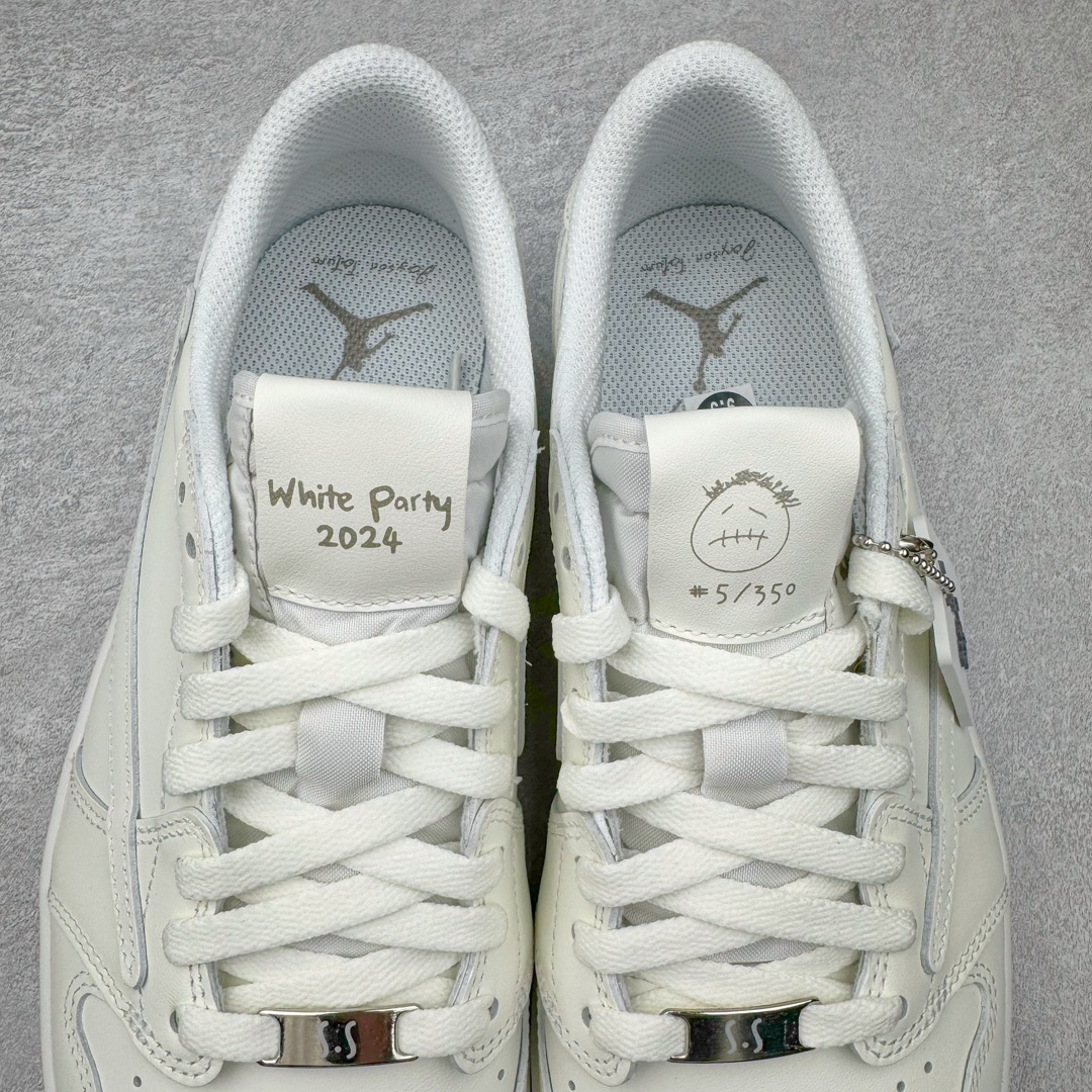 图片[8]-＃PK纯原 Travis Scott x Air Jordan AJ1 Low OG SP TS联名倒钩低帮 亲友限定 纯白 TD1228-111 圈内最强倒钩系列 高端零售特供批次 产品品控稳定性领先行业 各方面均可对飙L版 良心定价不杀猪 SZ原厂全套原楦原纸板冲刀磨具开发 原厂皮料加持 原厂港宝加持定型后跟R度完美 同源原厂电绣 鬼脸飞翼针数密度立体效果一致 百分百一致原鞋 原厂拉帮工艺 针距密度一致 后跟弧度收口自然不对折 极致一眼正品既视感 进口玻璃冲刀皮料裁剪零毛边 全鞋电脑针车工艺 品控清洁度最高QC检验标准 免检产品 原厂订购鞋盒、鞋标、防尘纸、鞋撑、鞋带 追求极致的原厂味道 尺码：40 40.5 41 42 42.5 43 44 44.5 45 46 47.5-选品中心